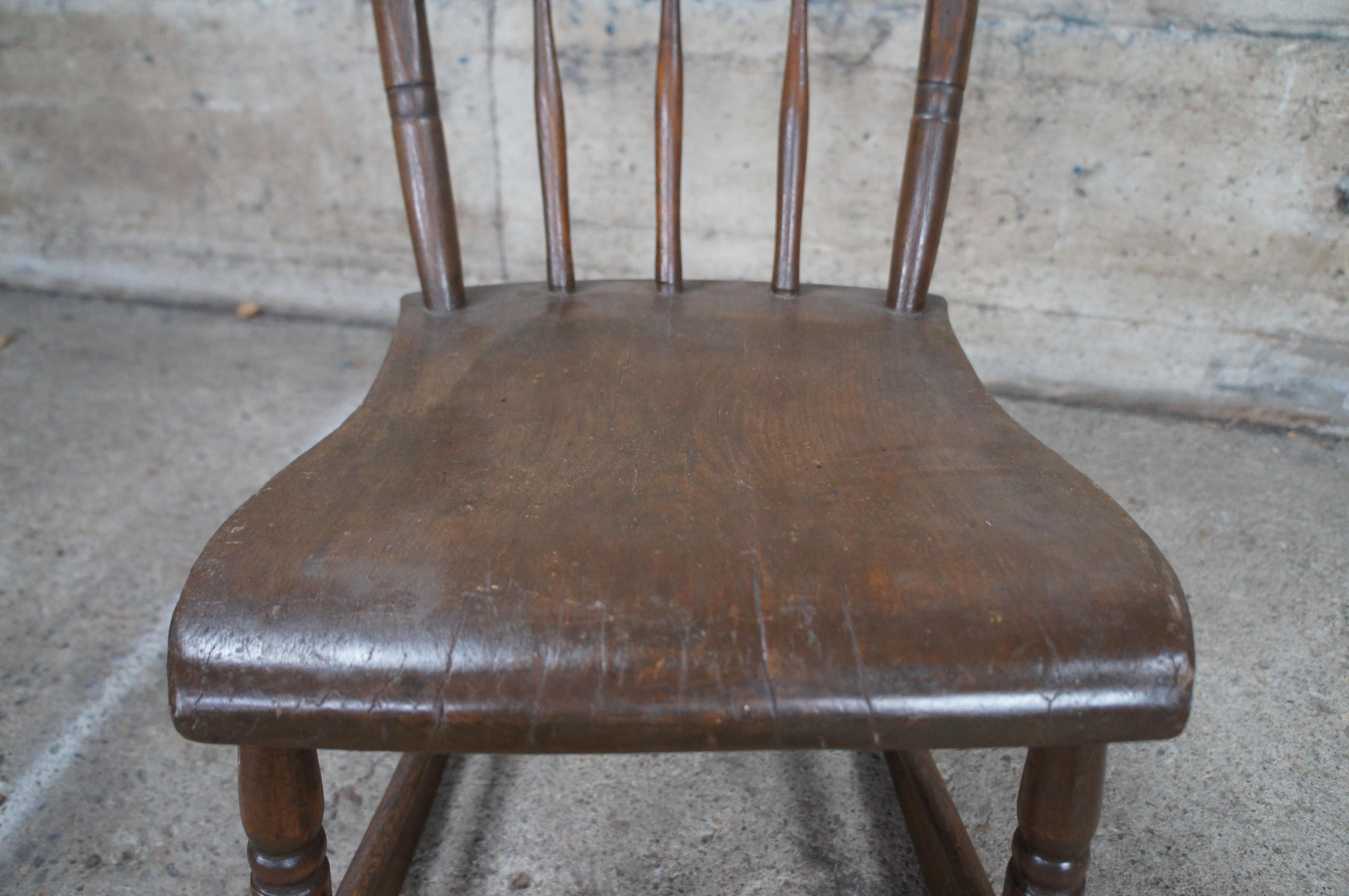 Antique American Country Oak Ladder Stat Back Rocking Chair Rocker For Sale 4