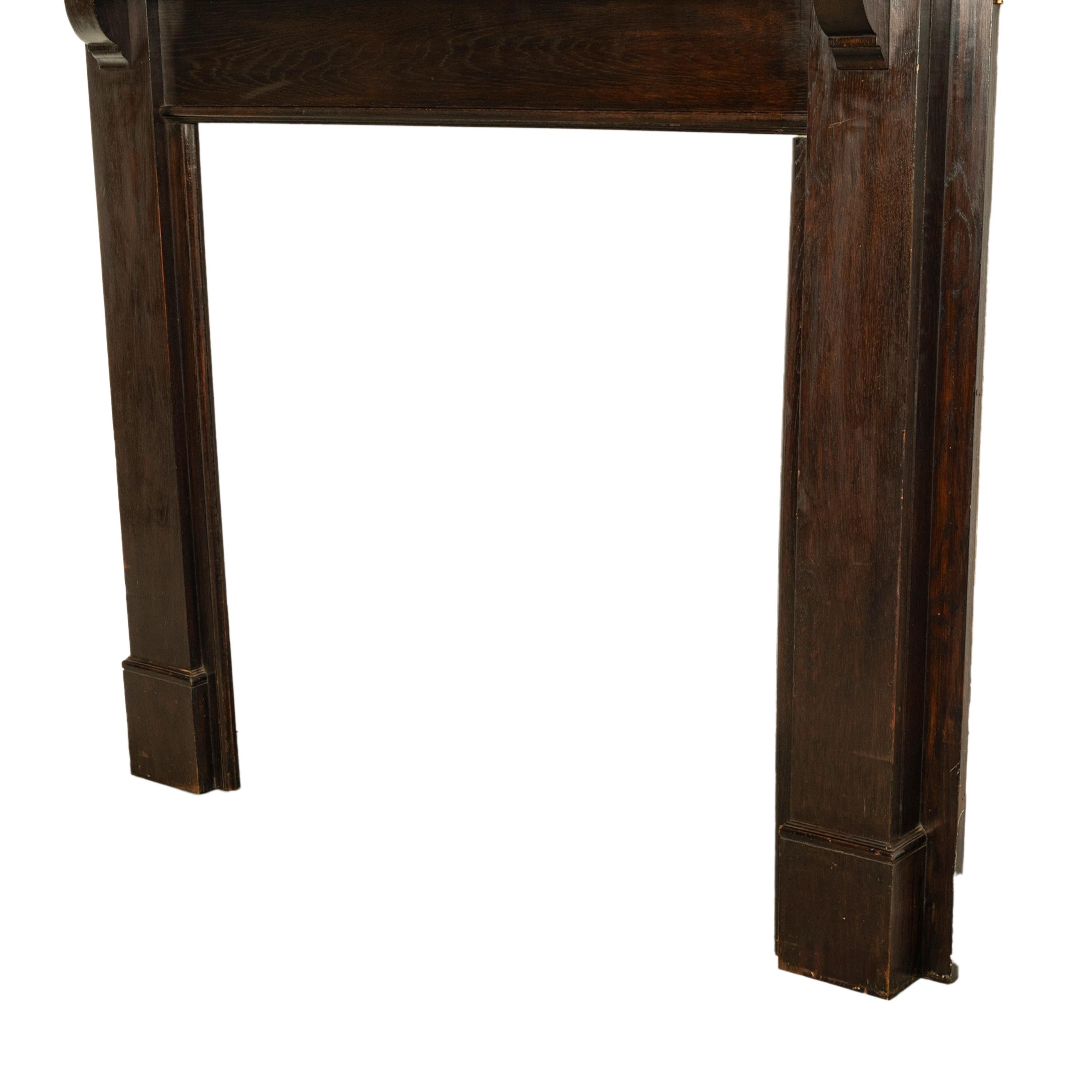 Début du 20ème siècle Cheminée ancienne à colonne torsadée en chêne Oak Oak 1900 en vente