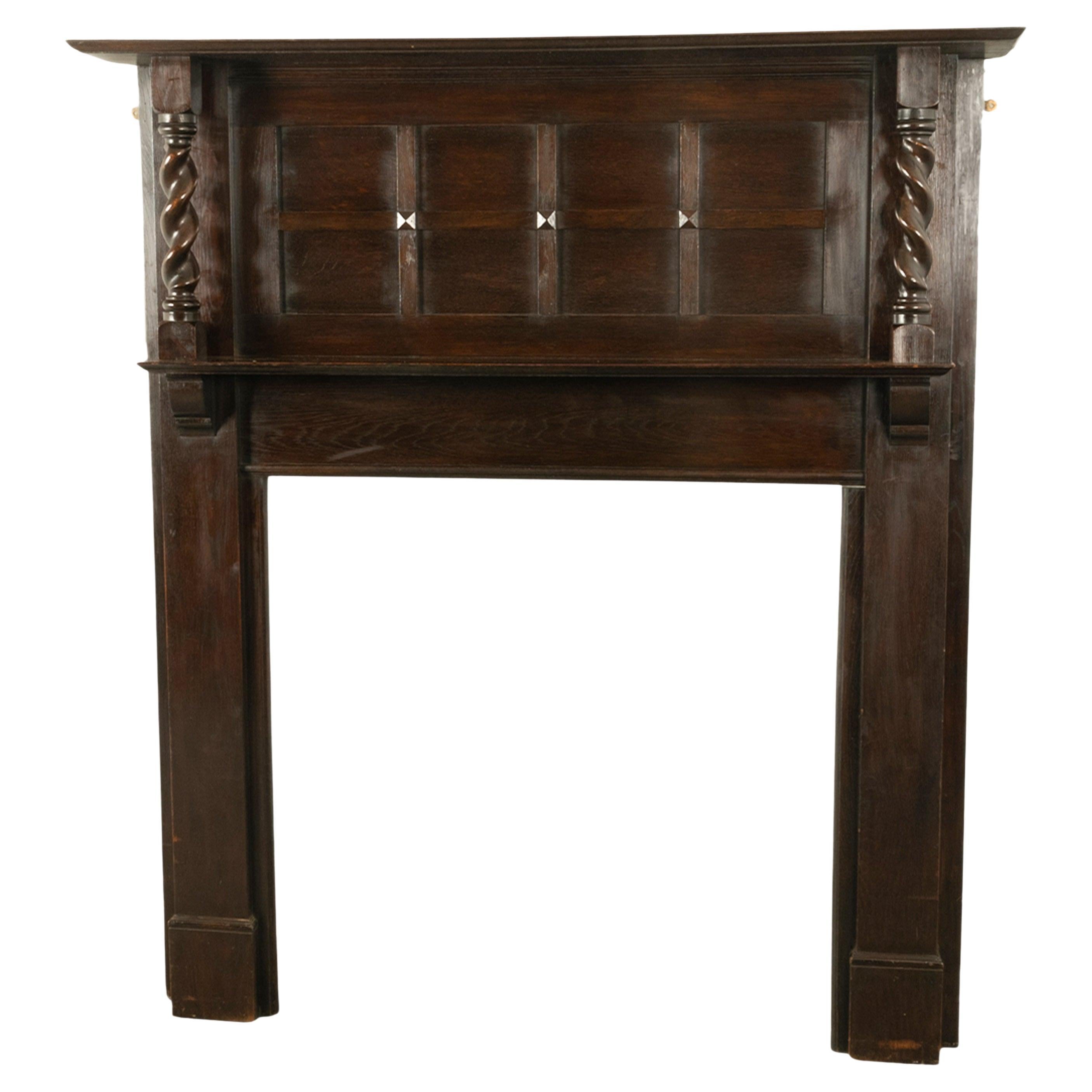 Cheminée ancienne à colonne torsadée en chêne Oak Oak 1900 en vente