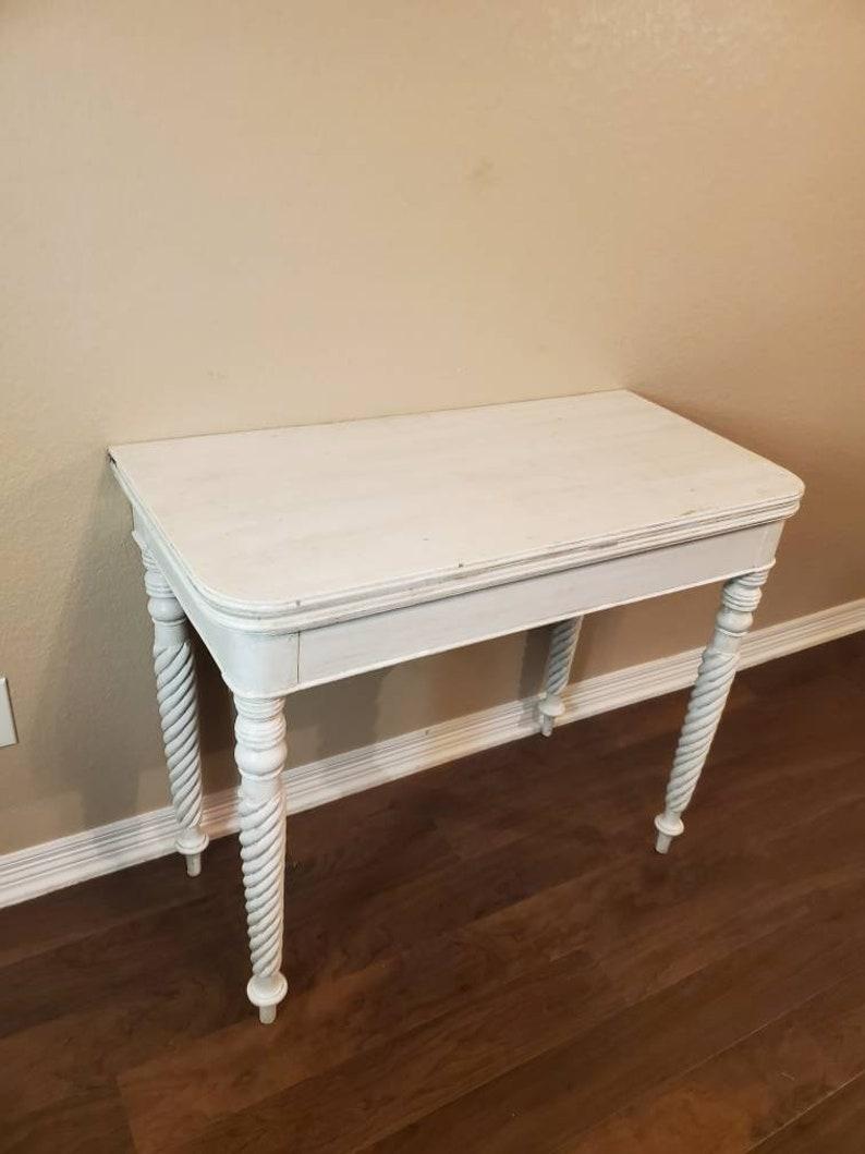 Antique American Distressed Fold-Over Flip-Top Morphing Table  In Fair Condition For Sale In Forney, TX