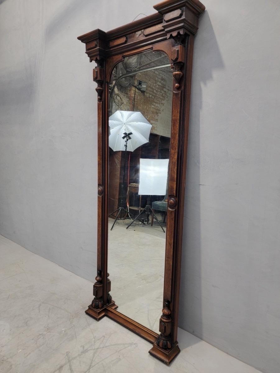 20ième siècle Miroir de pilier américain ancien de style oriental avec base en marbre Carrera - 2 pièces en vente