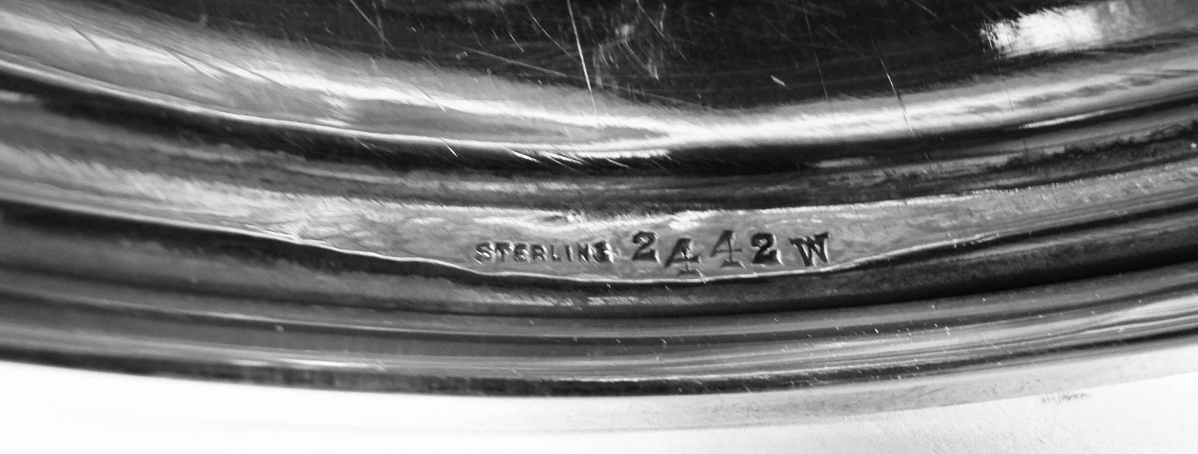 Antico vaso americano edoardiano classico in argento da 18 pollici in vendita 1