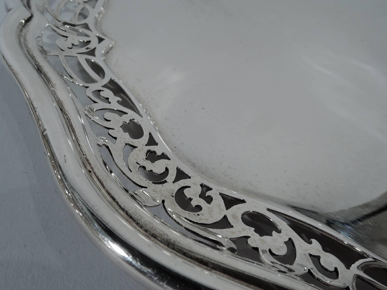 Antique American Edwardian Pierced Sterling Silver Tray In Excellent Condition In New York, NY