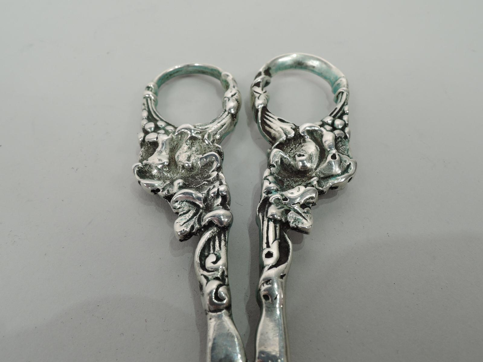 Antique American Edwardian Sterling Silver Grape Shears In Excellent Condition In New York, NY