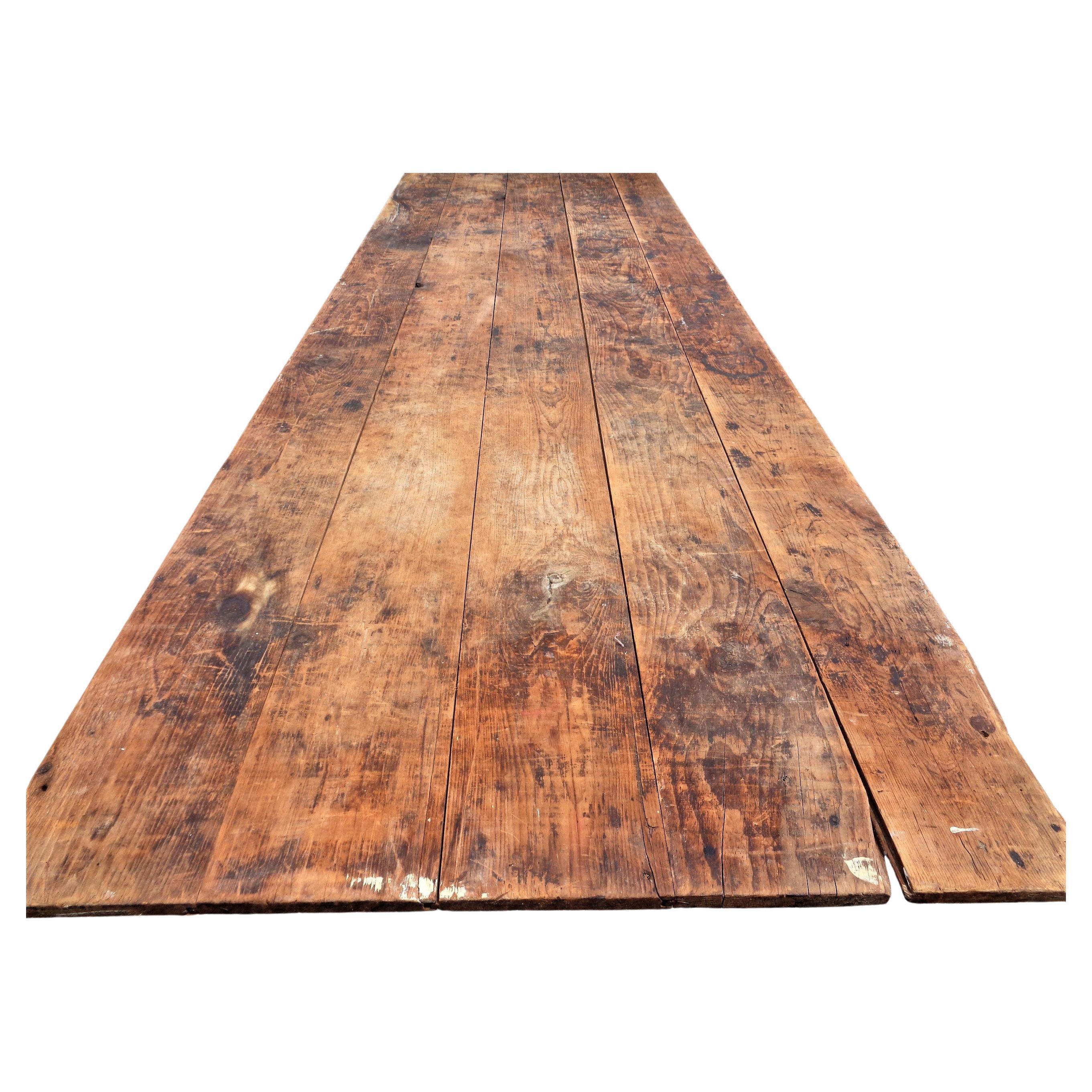 Antique table de ferme pliante américaine de onze pieds de long Bon état - En vente à Rochester, NY