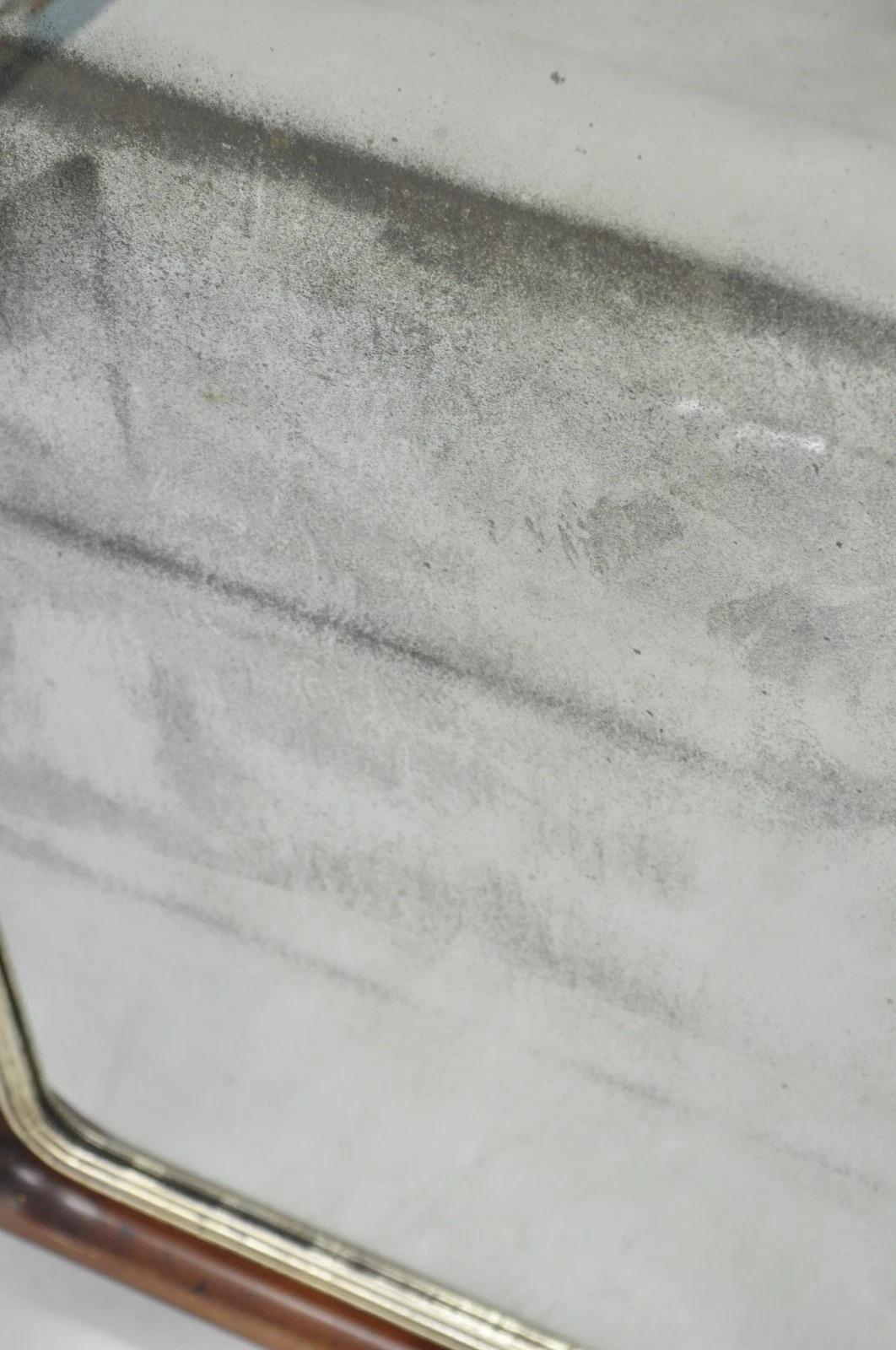 Antique Mirror americano ad arco in legno di mogano con cornice in vetro da parete in vendita 2