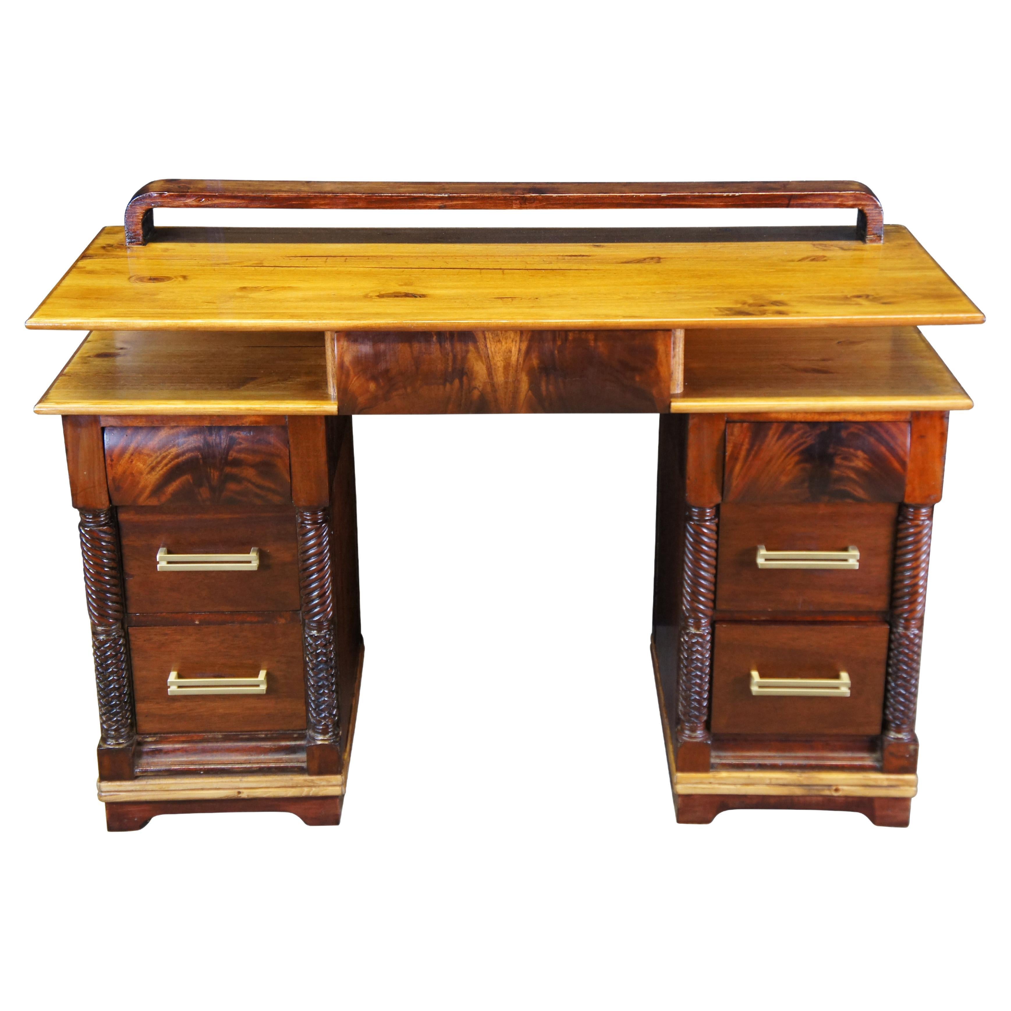 Antiguo Escritorio Americano Imperio Art Decó de Pino Caoba Flameado 49" para Biblioteca en venta