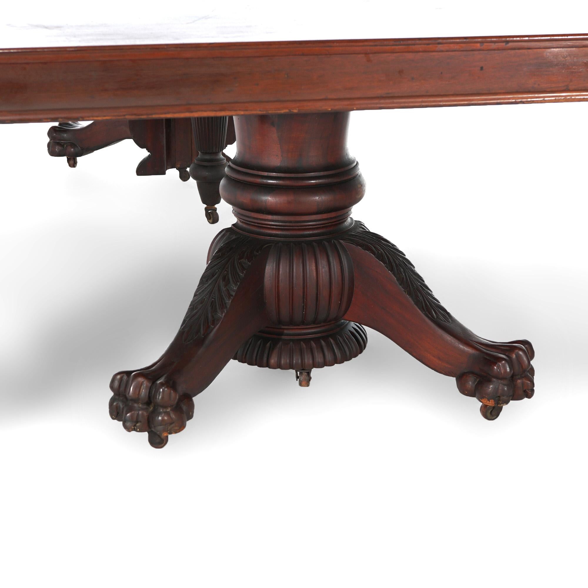 Ancienne table de banquet Empire américain en acajou sculpté et six  Feuilles c1880 en vente 1