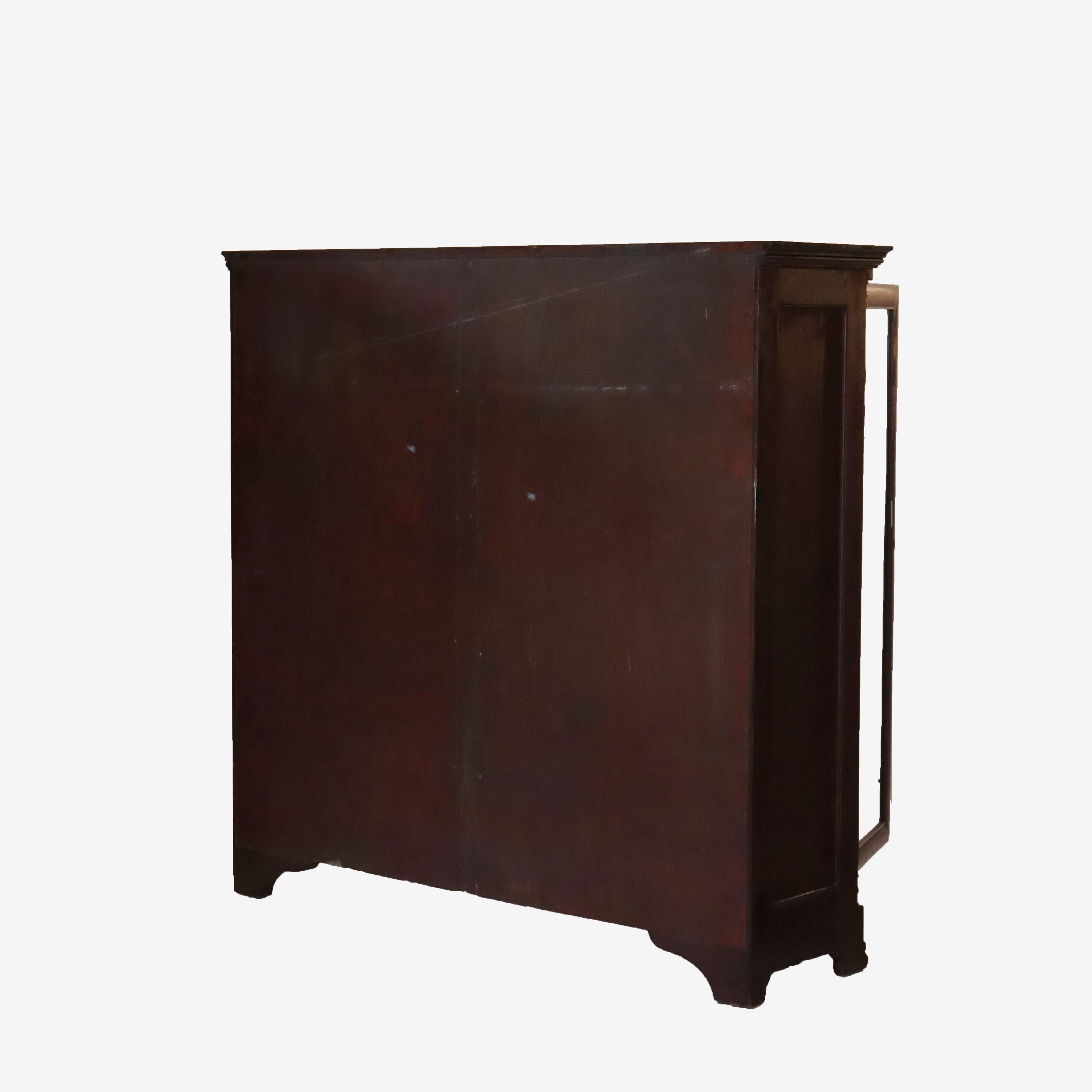 Antiguo Imperio Americano Librería de caoba tallada de doble puerta Principios del siglo XX en venta 8