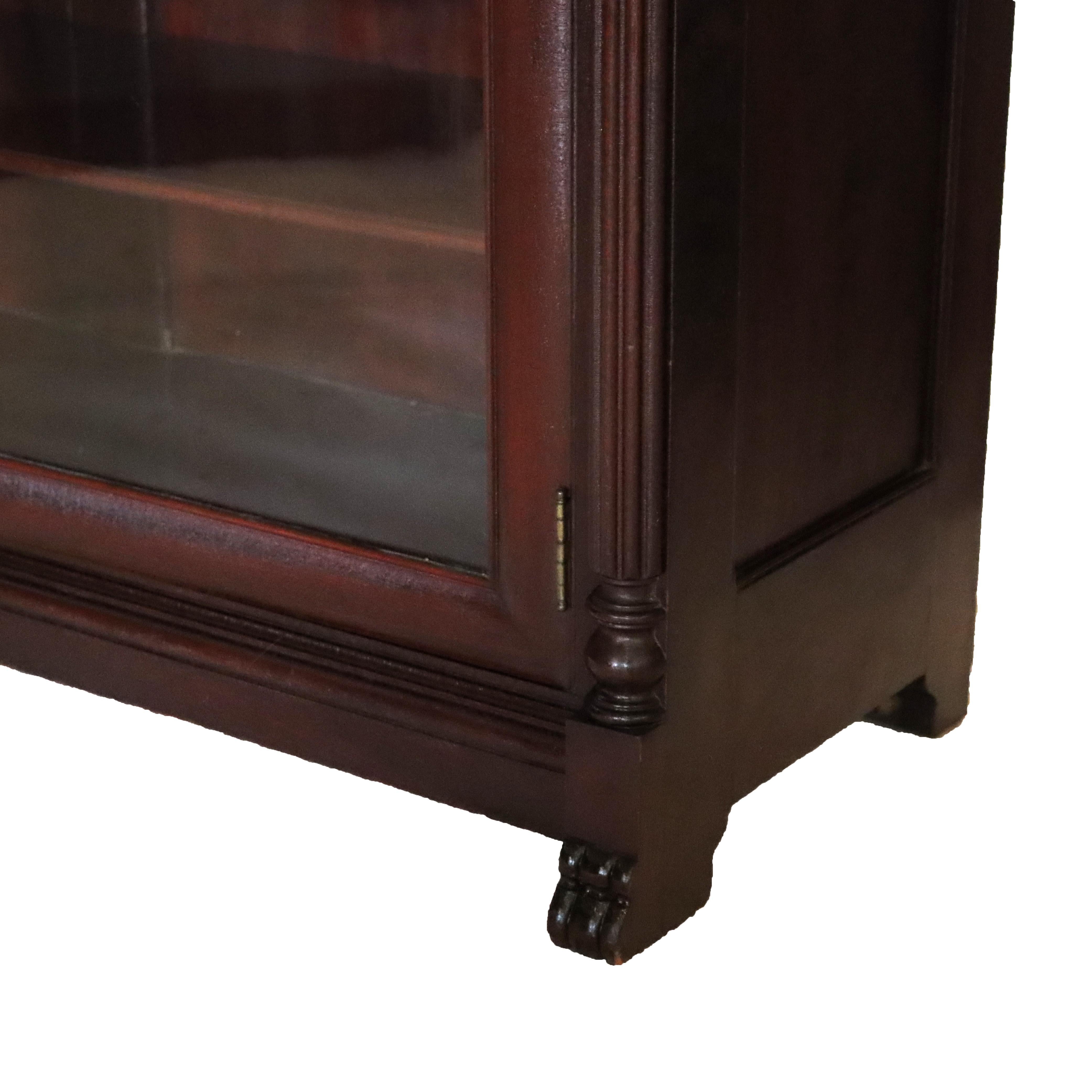Antiguo Imperio Americano Librería de caoba tallada de doble puerta Principios del siglo XX en venta 4