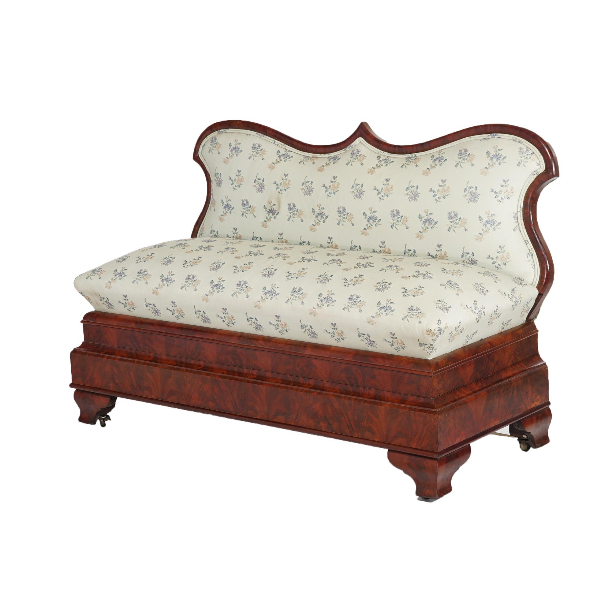 Antique American Empire Classical Greco Flame Mahogany Slipper Bench C1840’s In Good Condition In Big Flats, NY