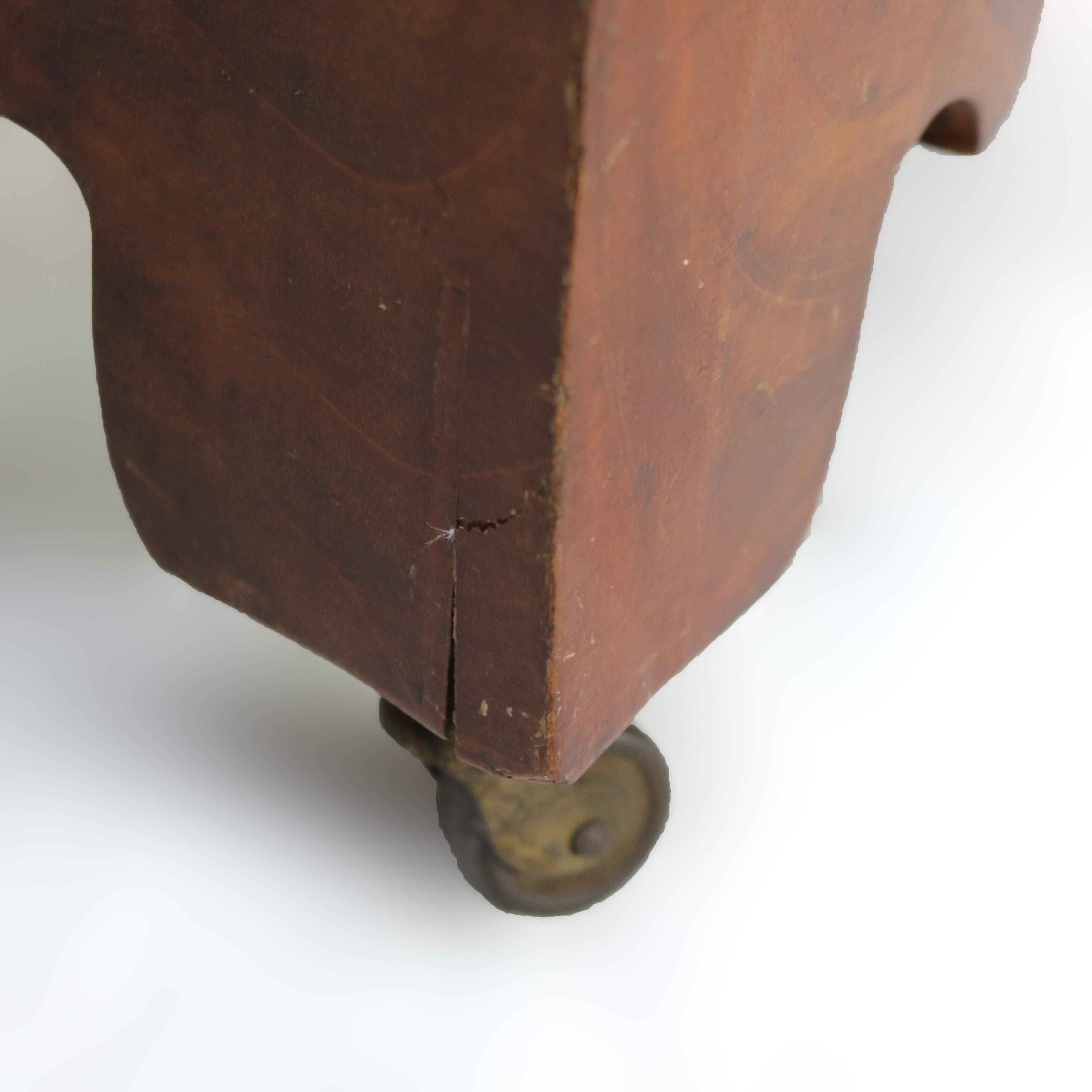 Antiguo taburete de pie de caoba clásico imperio americano C1840 en venta 4