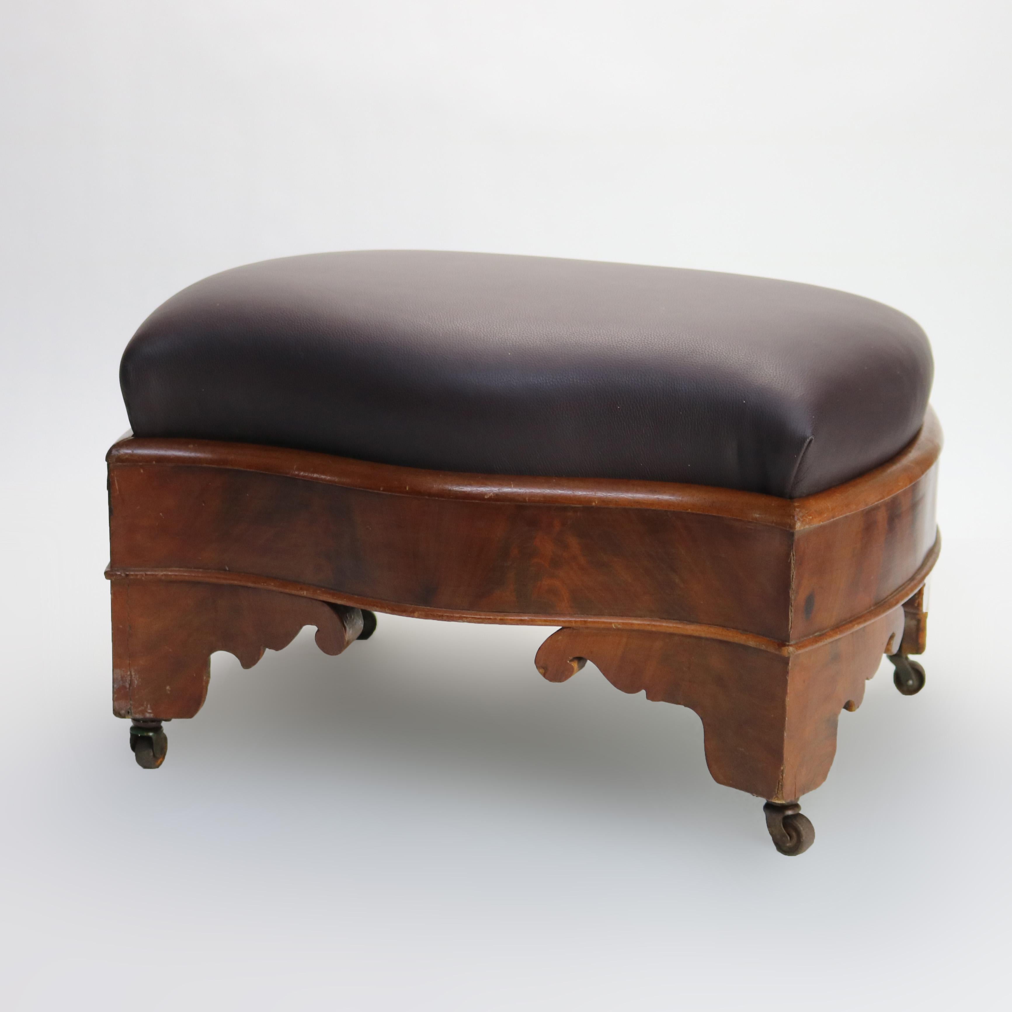 Antiguo taburete de pie de caoba clásico imperio americano C1840 imperio estadounidense en venta