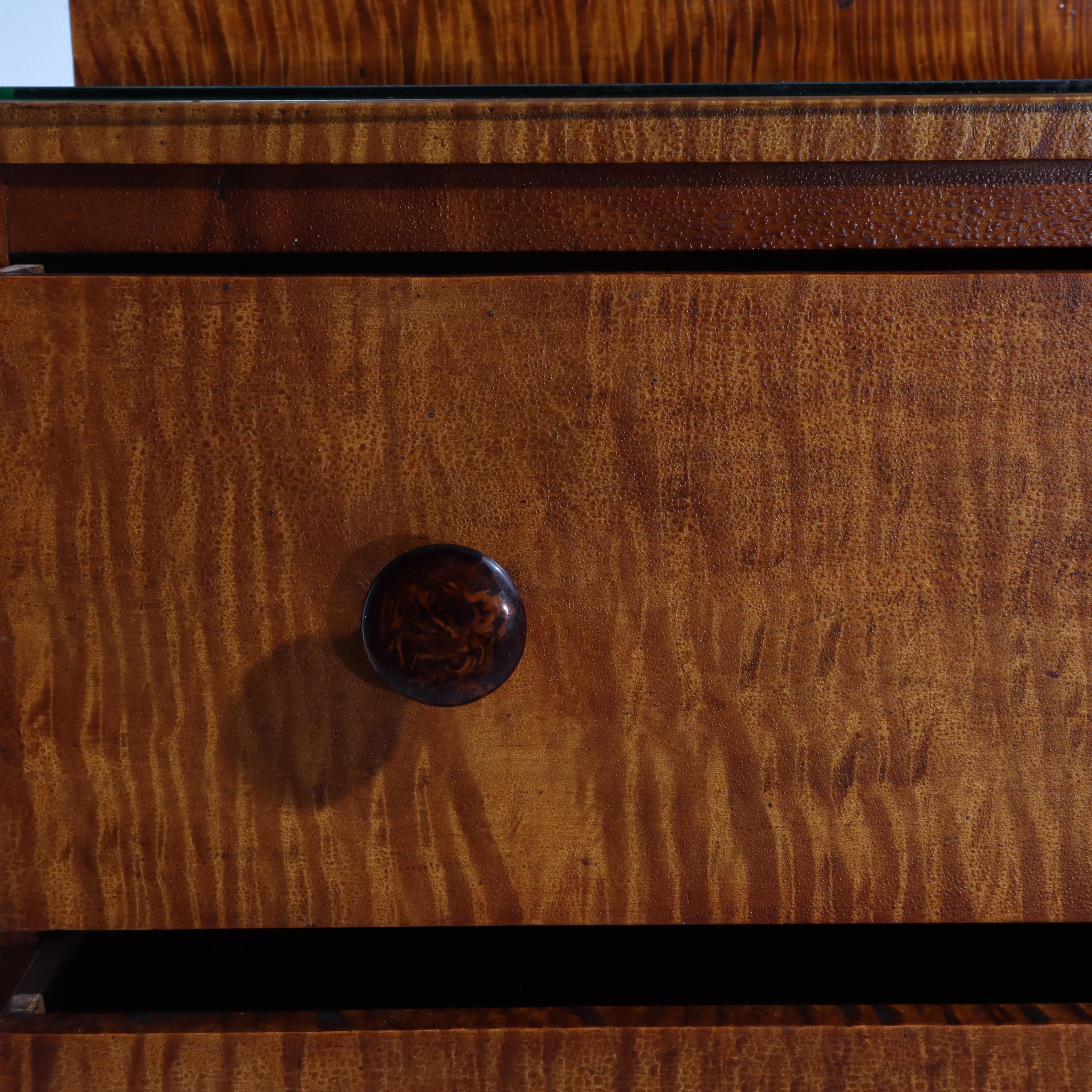 Antiquité - Coffre à quatre tiroirs en érable tigré et cerisier de l'Empire Antique Classic C1840 en vente 1
