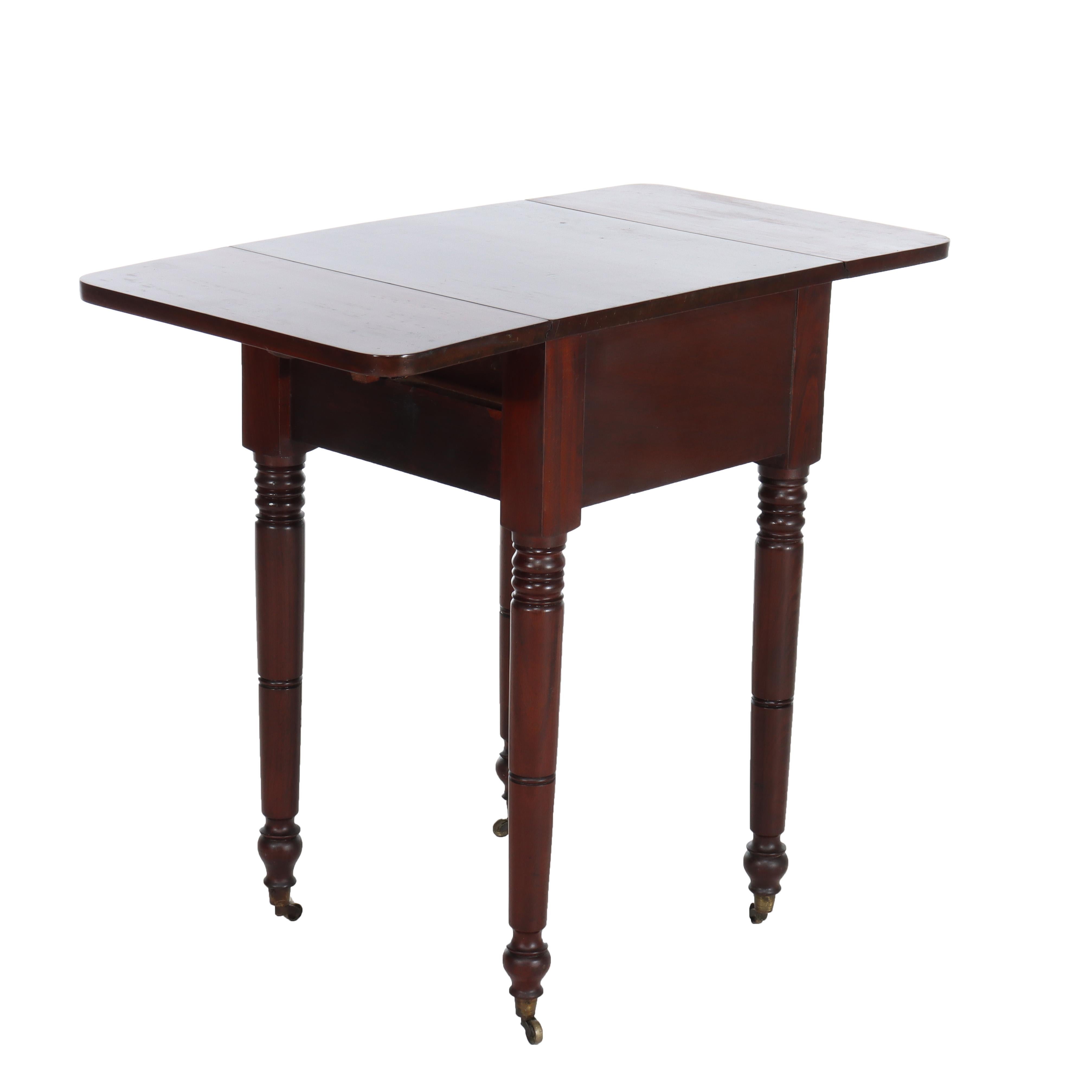 Ancienne table de travail à 2 tiroirs en acajou flammé Empire c1840 en vente 4