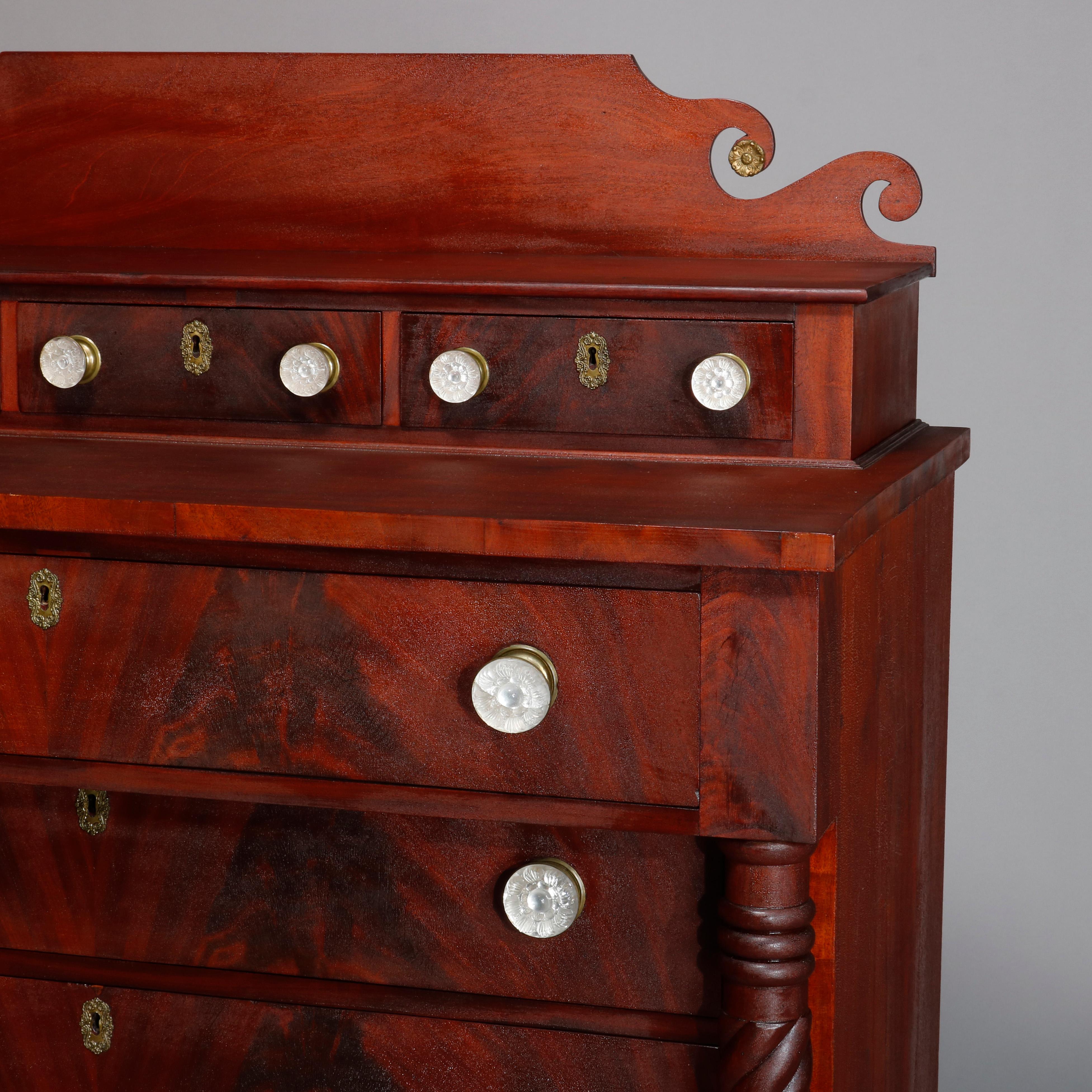 Antique American Empire Flame Mahogany Chest of Drawers, circa 1840 In Good Condition In Big Flats, NY