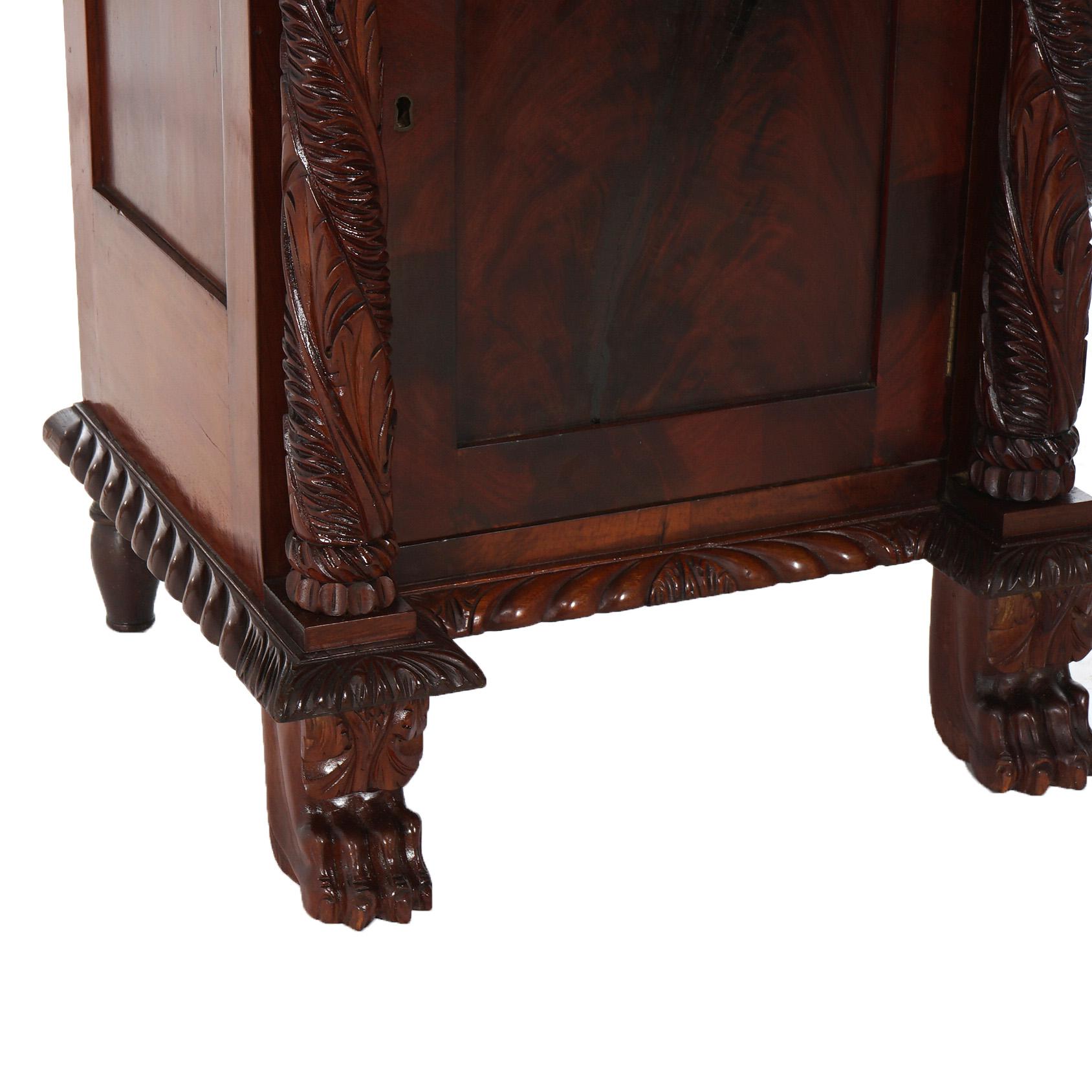 Antica mezza commode americana in mogano a fiamma impero con bordi a gran fuoco del 1840 ca. in vendita 4