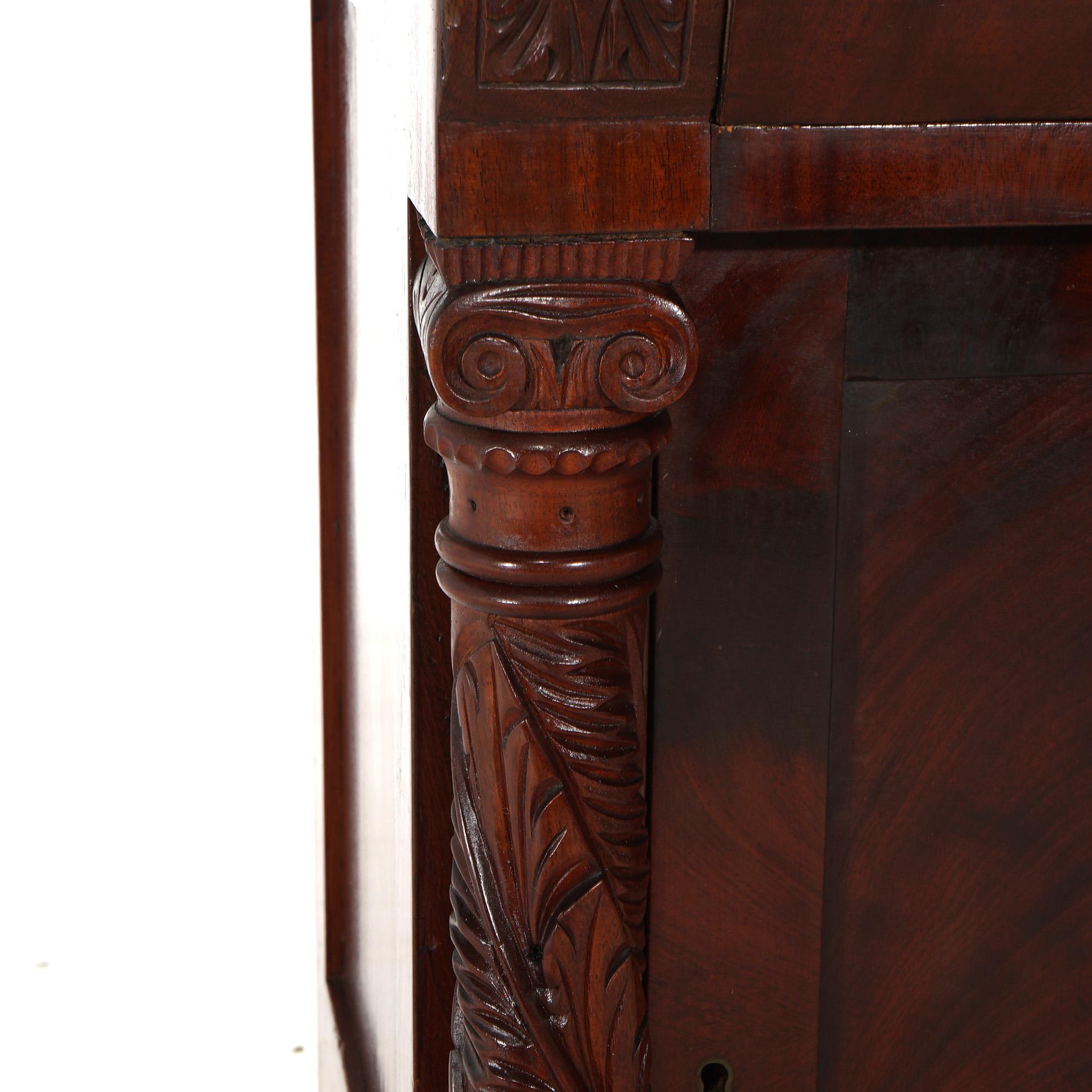 Antica mezza commode americana in mogano a fiamma impero con bordi a gran fuoco del 1840 ca. in vendita 5