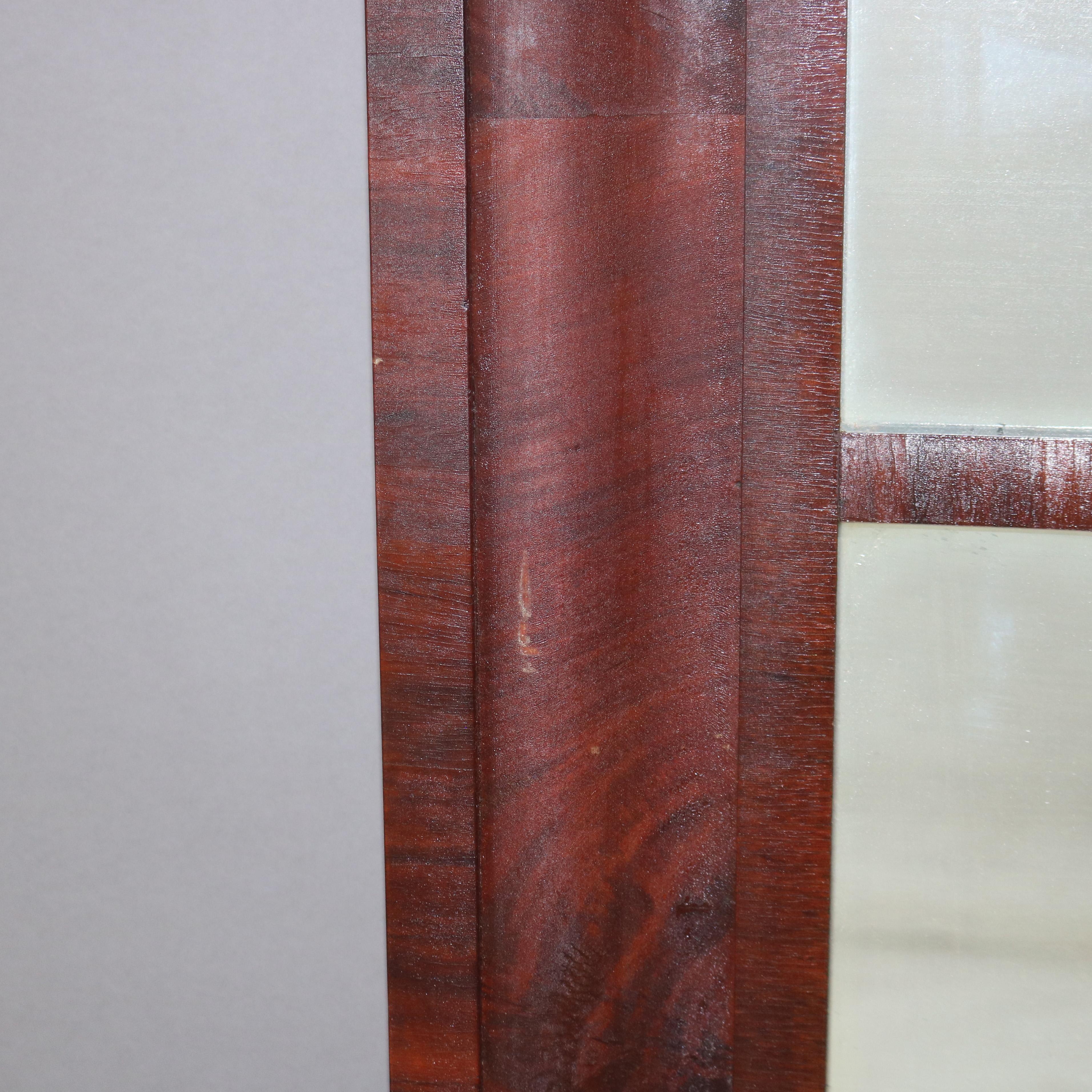 Antico specchio da parete Ogee in mogano a fiamma impero americano C1840 in vendita 1