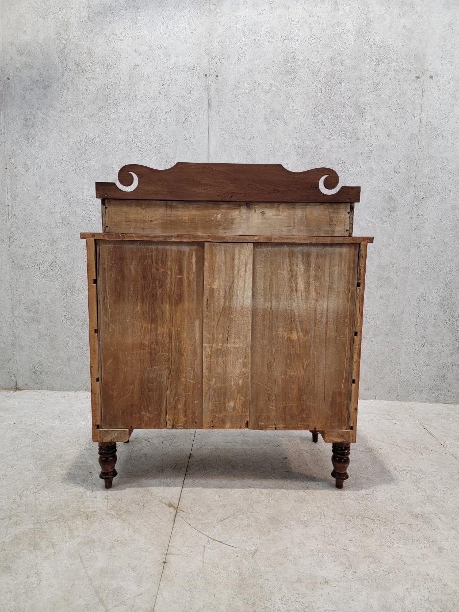 Antique American Empire Flame Mahogany Step Back Chest of Drawers

This Antique Empire style cabinet has ample storage and display space. This piece would be great for a bedroom to store clothes and display accessories.

Circa Early 19th Century