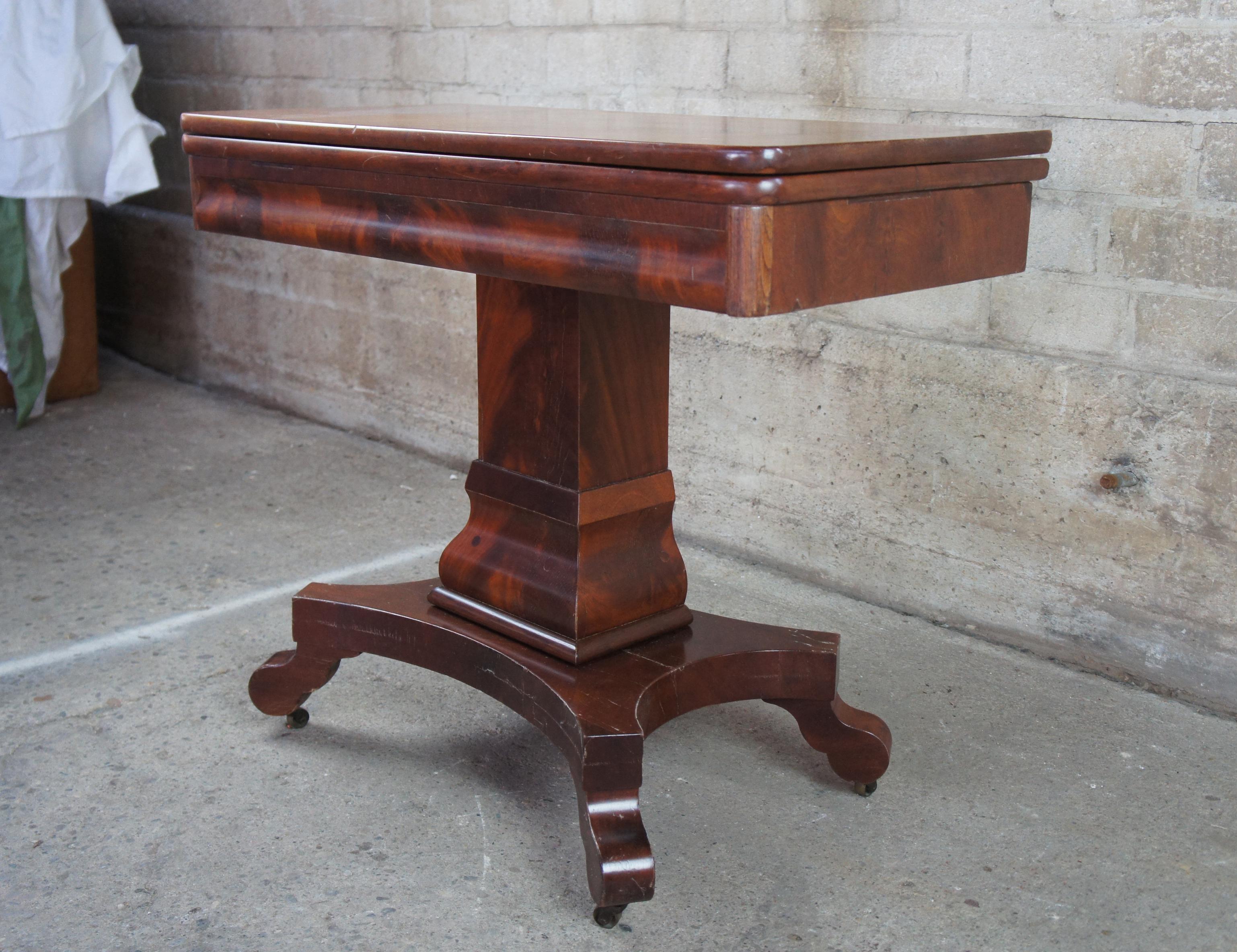 Antique American Empire Flame Mahogany Swivel Console Game Table Card Entryway In Good Condition In Dayton, OH