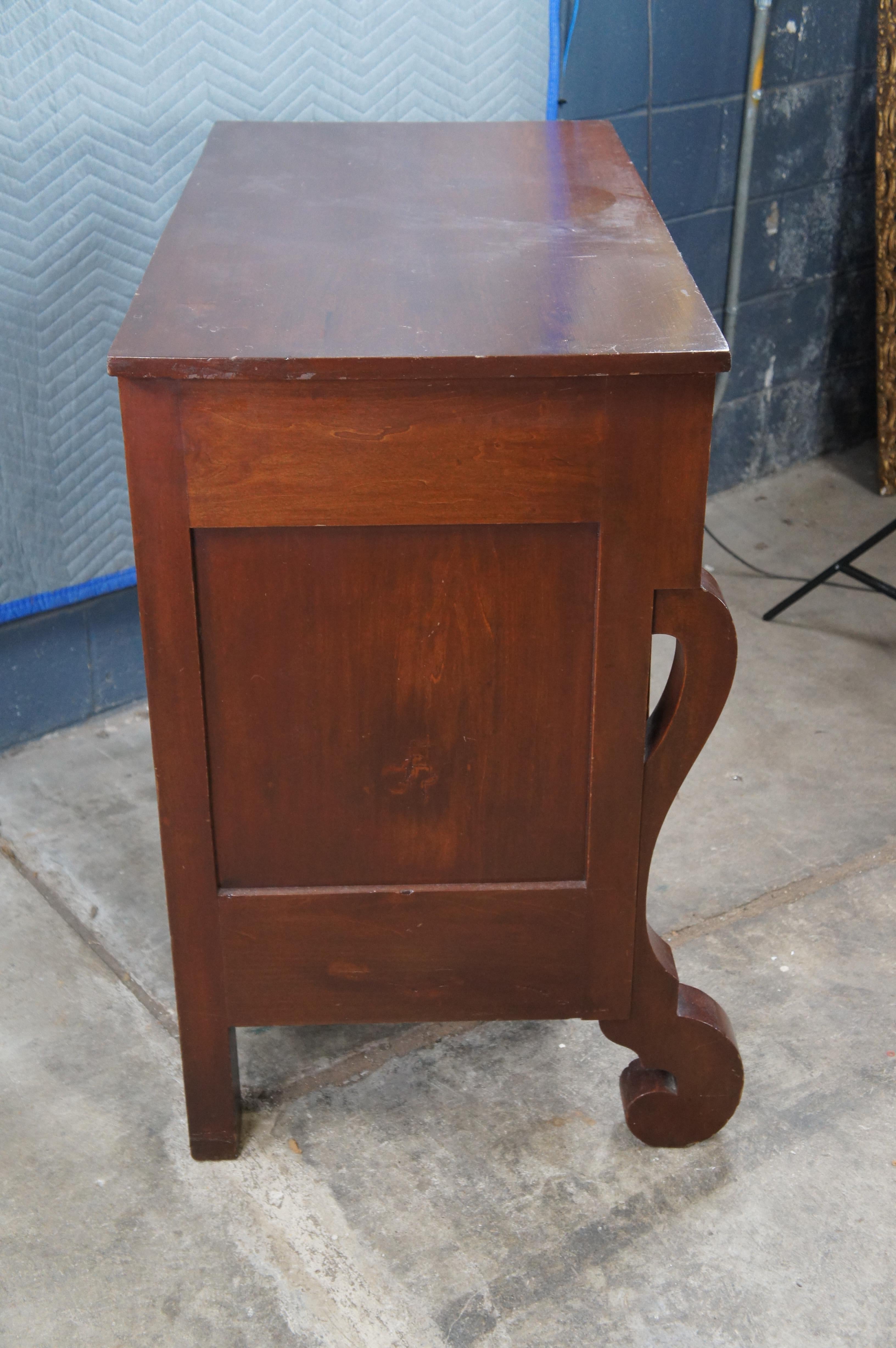 Ancienne commode en acajou Empire Flame Tallboy Commode à tiroirs 42