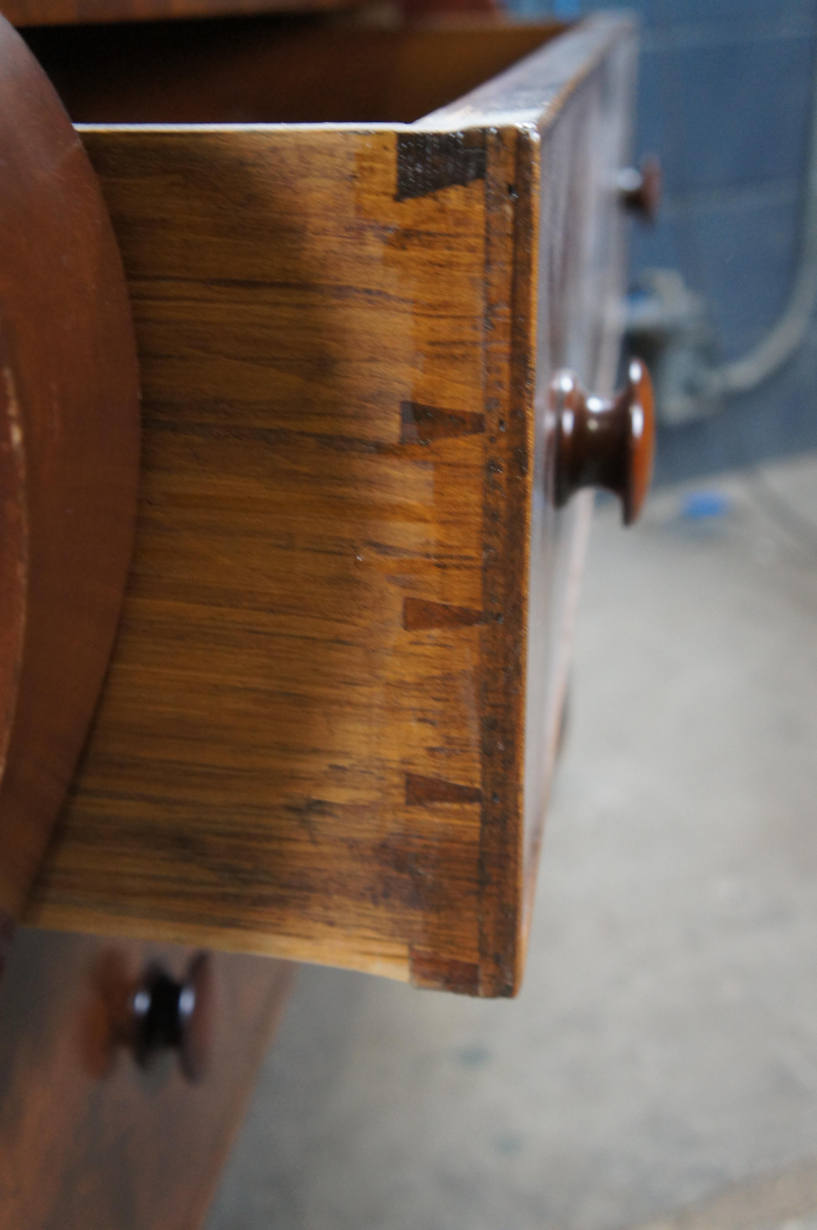 Ancienne commode en acajou Empire Flame Tallboy Commode à tiroirs 42