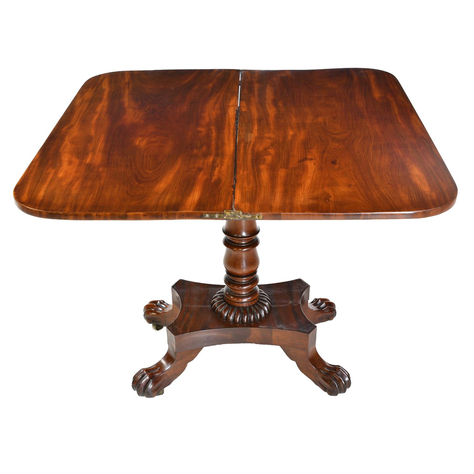 Antique American Empire Game/Card Table in West Indies Mahogany, circa 1830 For Sale 1