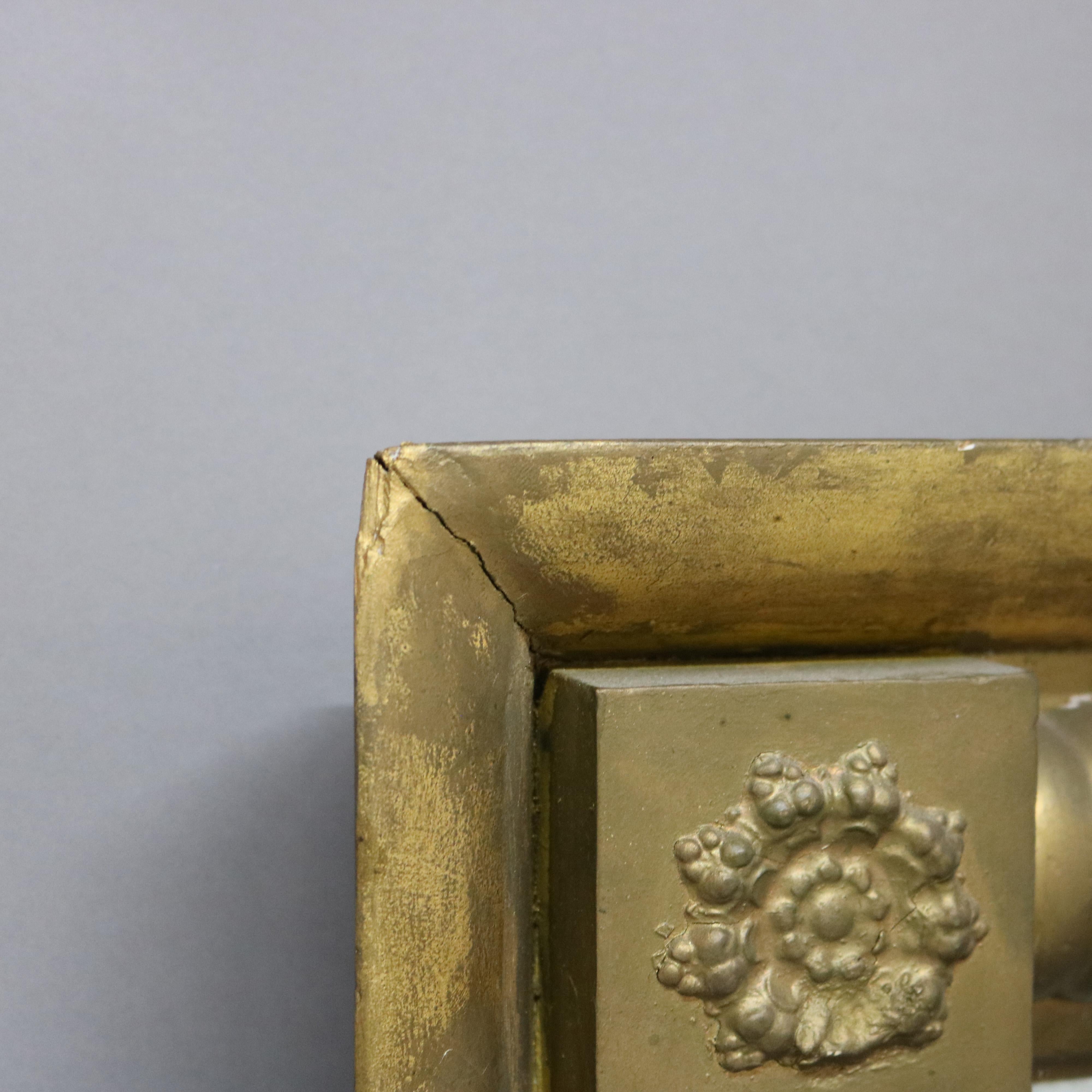 Américain Antique miroir mural Empire américain en bois doré en forme de colonne avec rosettes C1840 en vente