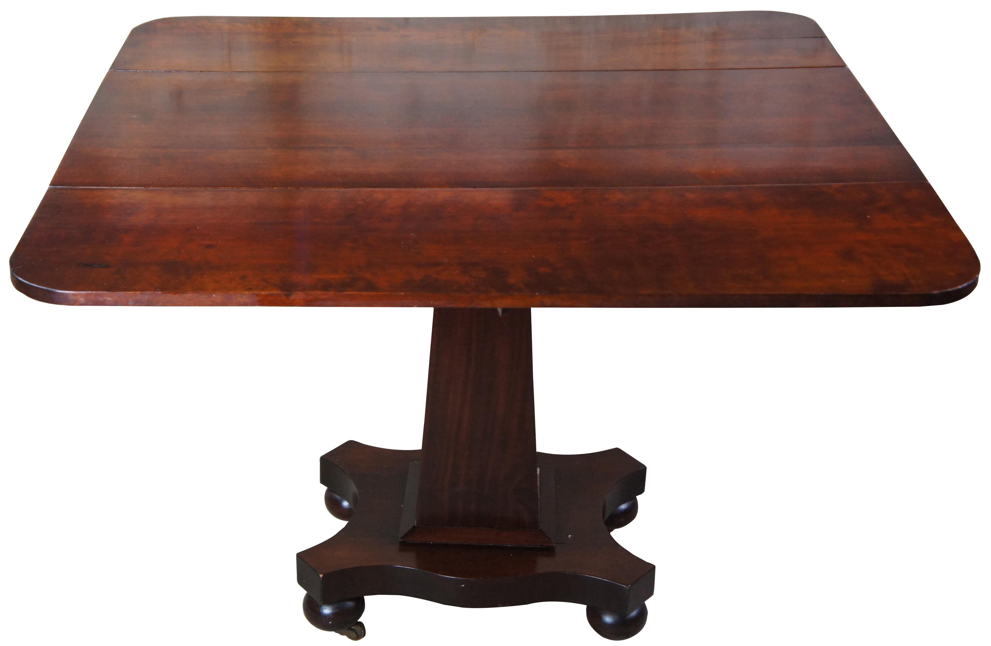 Antique American Empire Mahogany Drop-Leaf Entry Console Parlor Side Table In Good Condition In Dayton, OH