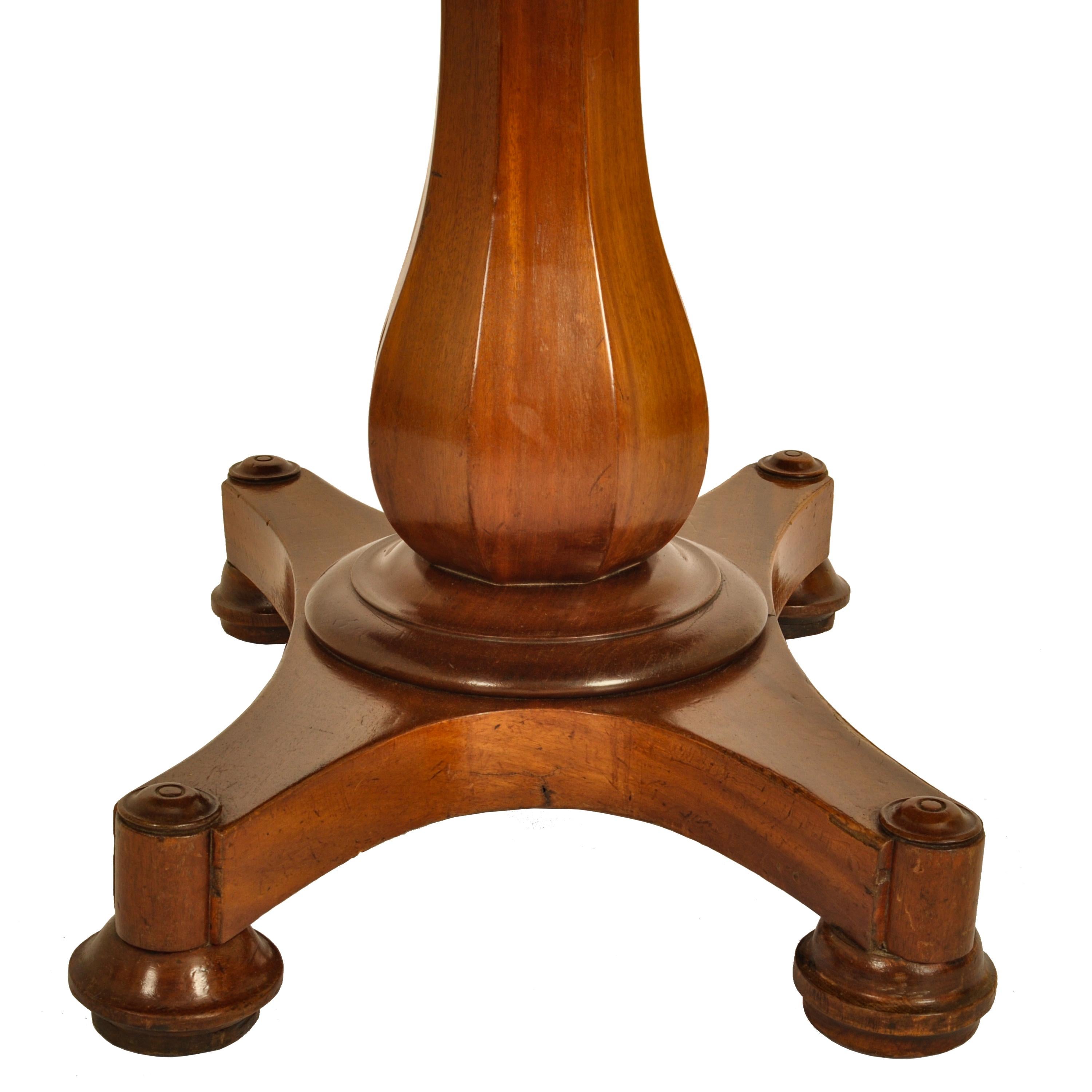 Antique American Empire Mahogany Drop Leaf Pedestal Pembroke Table Maryland 1840 For Sale 3
