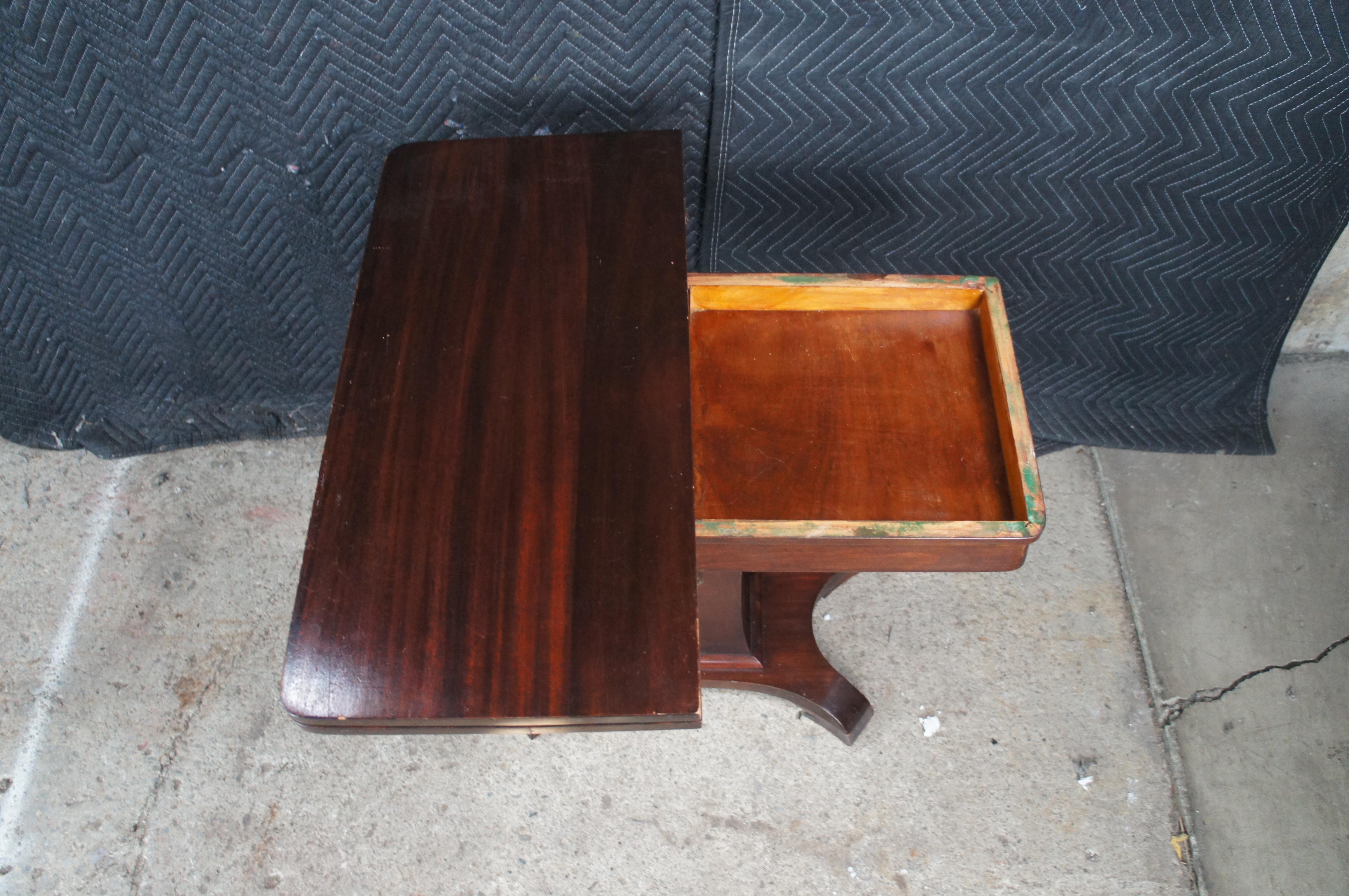 Ancienne table de jeu Empire américaine en acajou Console de cartes Parlor Tea Tab en vente 4