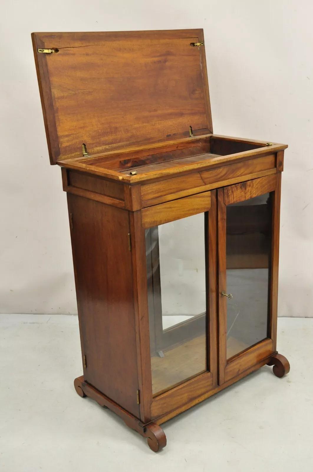 Antique American Empire Mahogany Glass Double Sided Curio Display Cabinet Curio In Good Condition In Philadelphia, PA