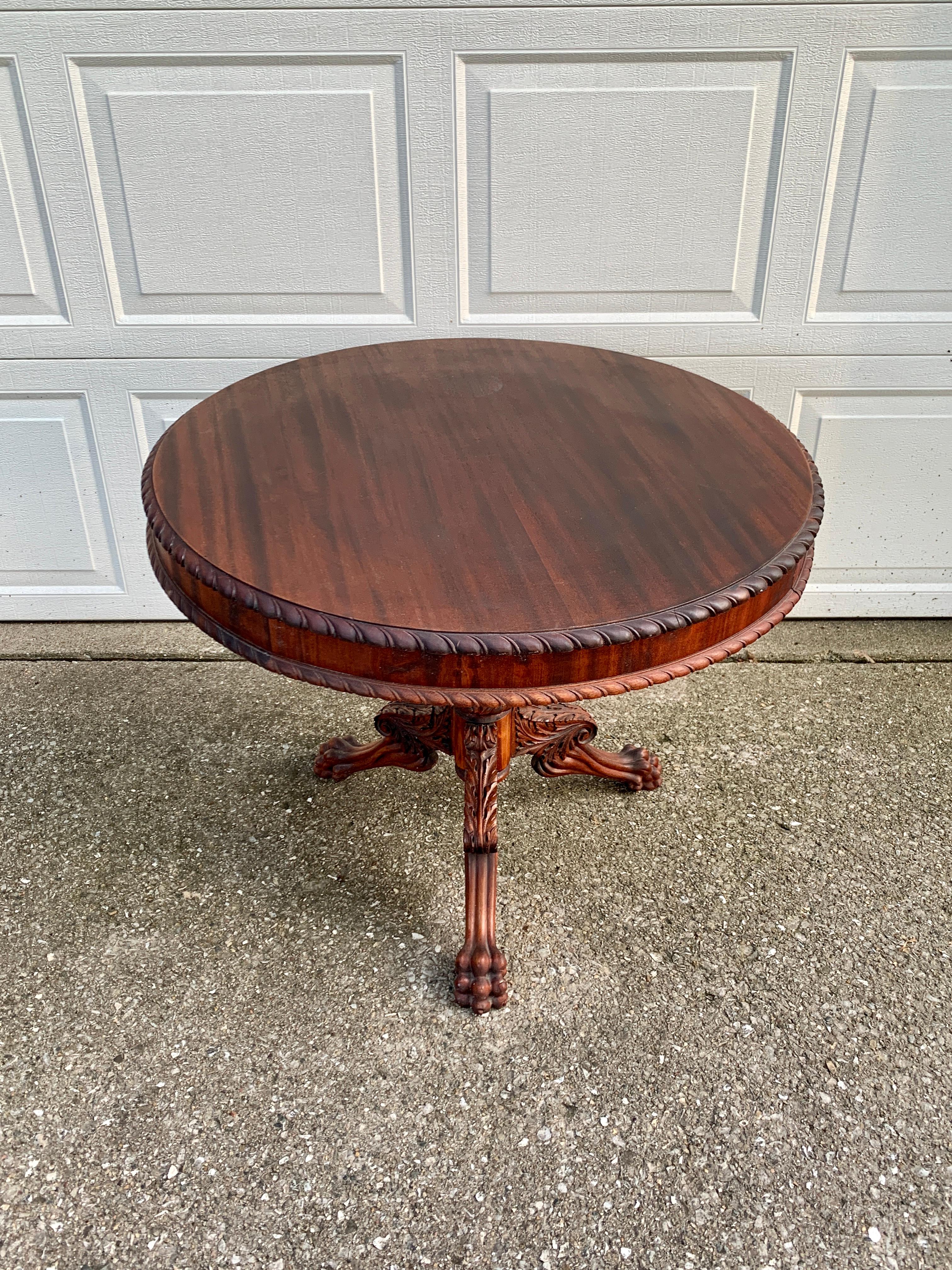Antique American Empire Mahogany Paw Foot Pedestal Side Table, Late 19th Century For Sale 7