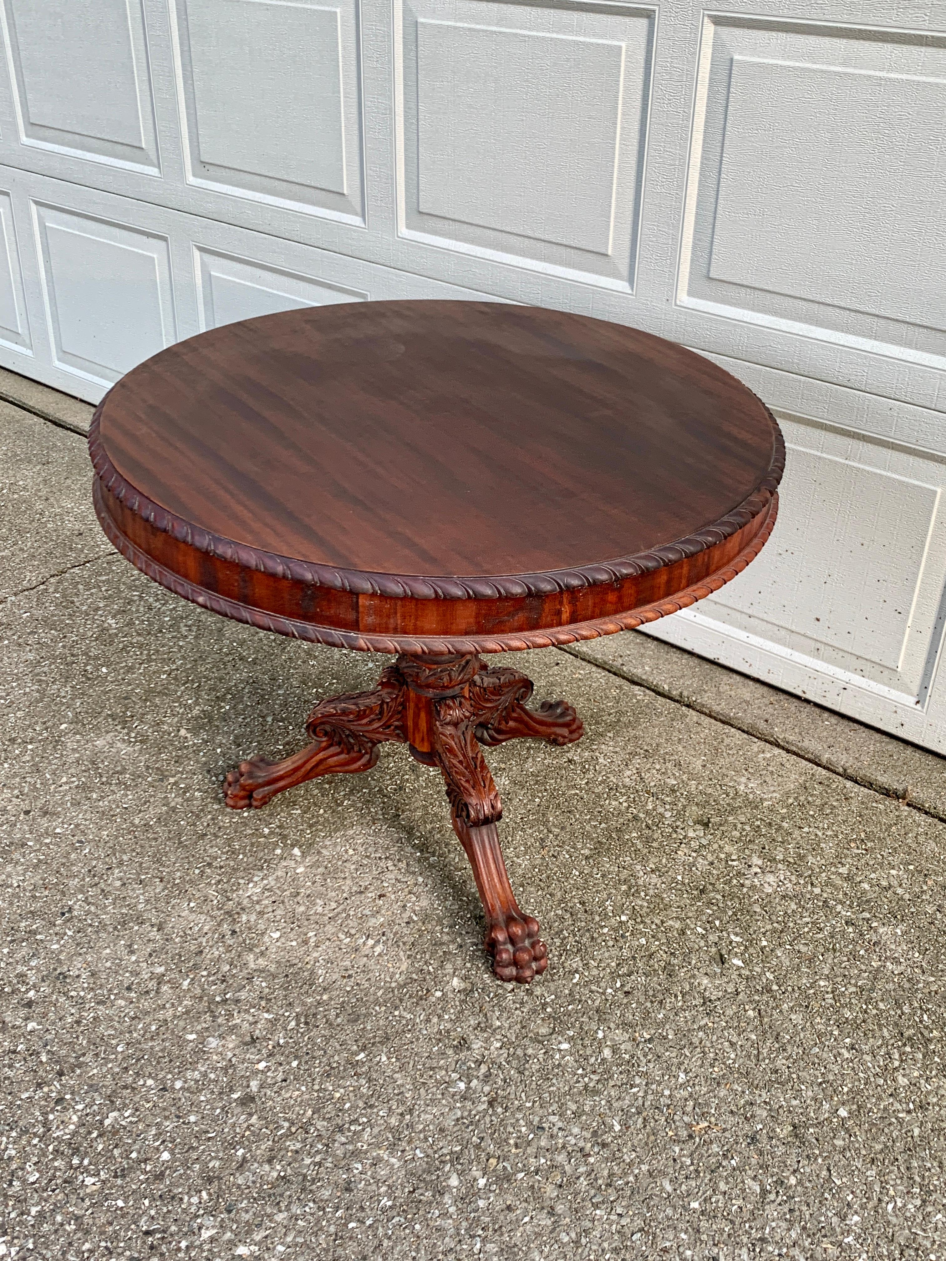 Antique American Empire Mahogany Paw Foot Pedestal Side Table, Late 19th Century In Good Condition For Sale In Elkhart, IN