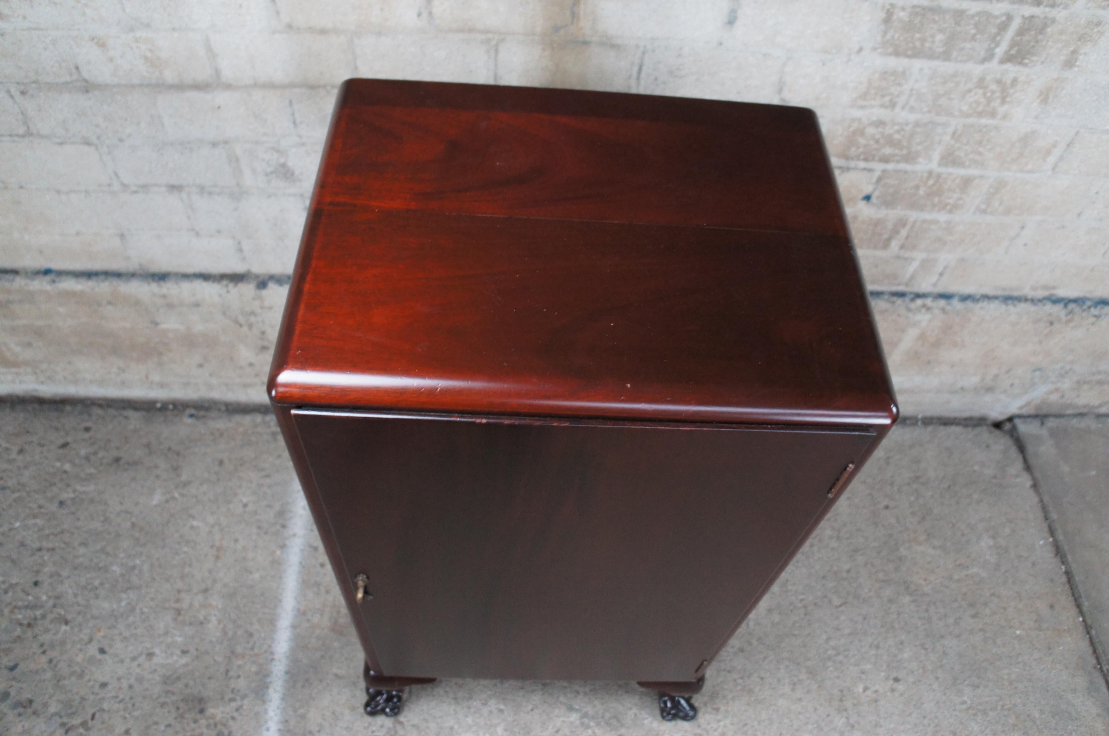 Antique American Empire Mahogany Record Sheet Music Cabinet Bookcase Claw Feet In Good Condition In Dayton, OH