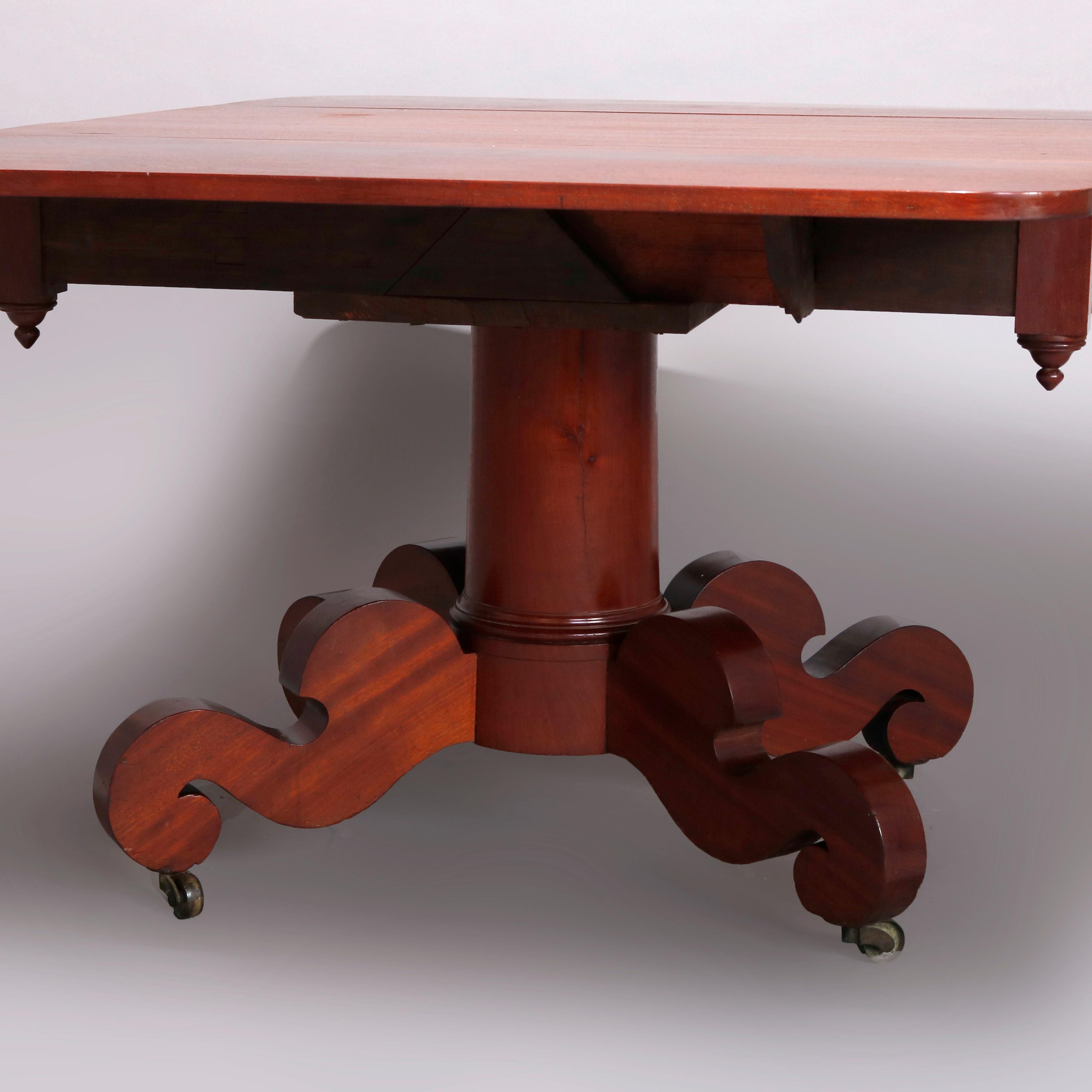 Antiker amerikanischer Empire Meek's School-Mahagoni-Tisch aus der Zeit um 1840 (Geschnitzt) im Angebot