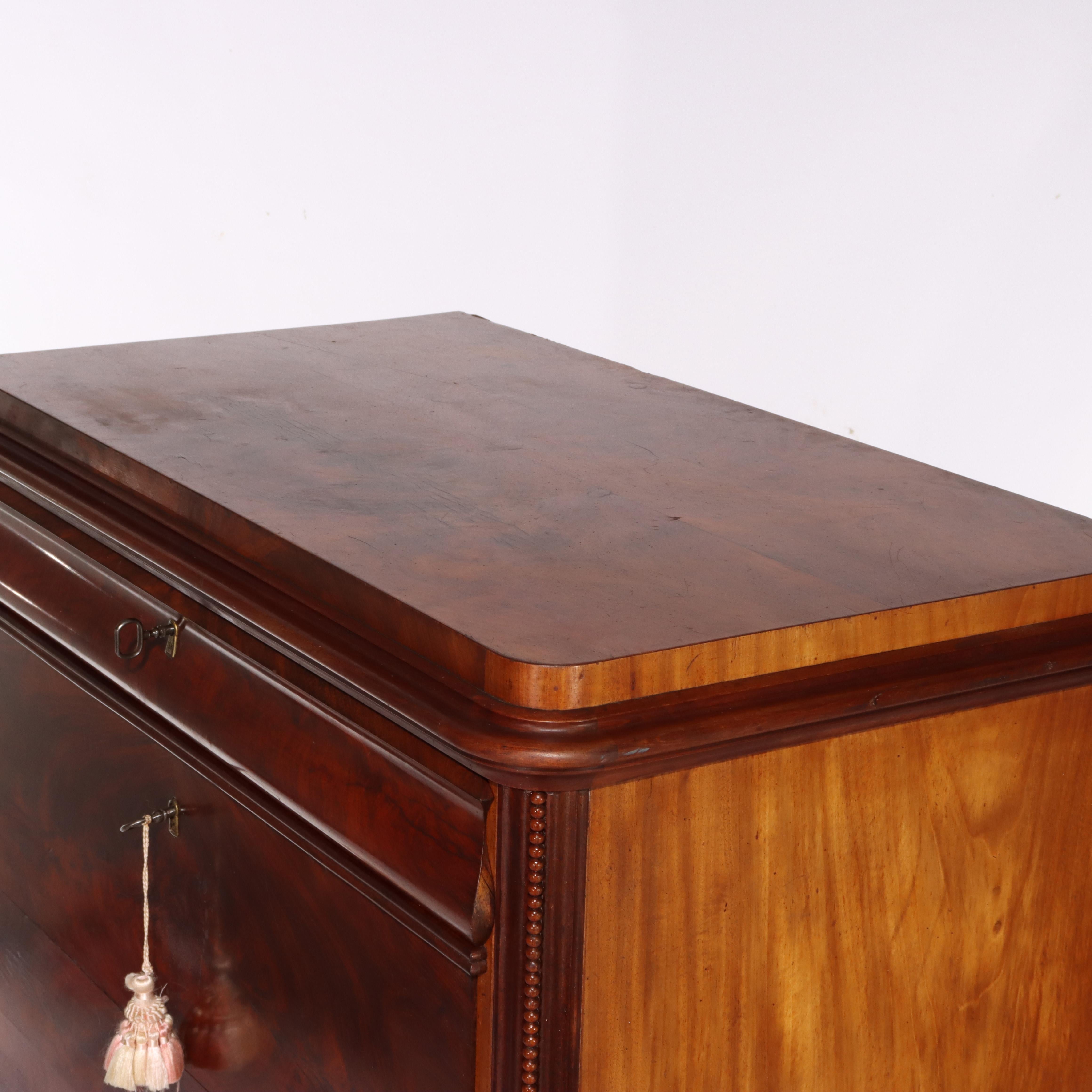 Ancien bureau Empire néoclassique en acajou à abattant C1840 en vente 8