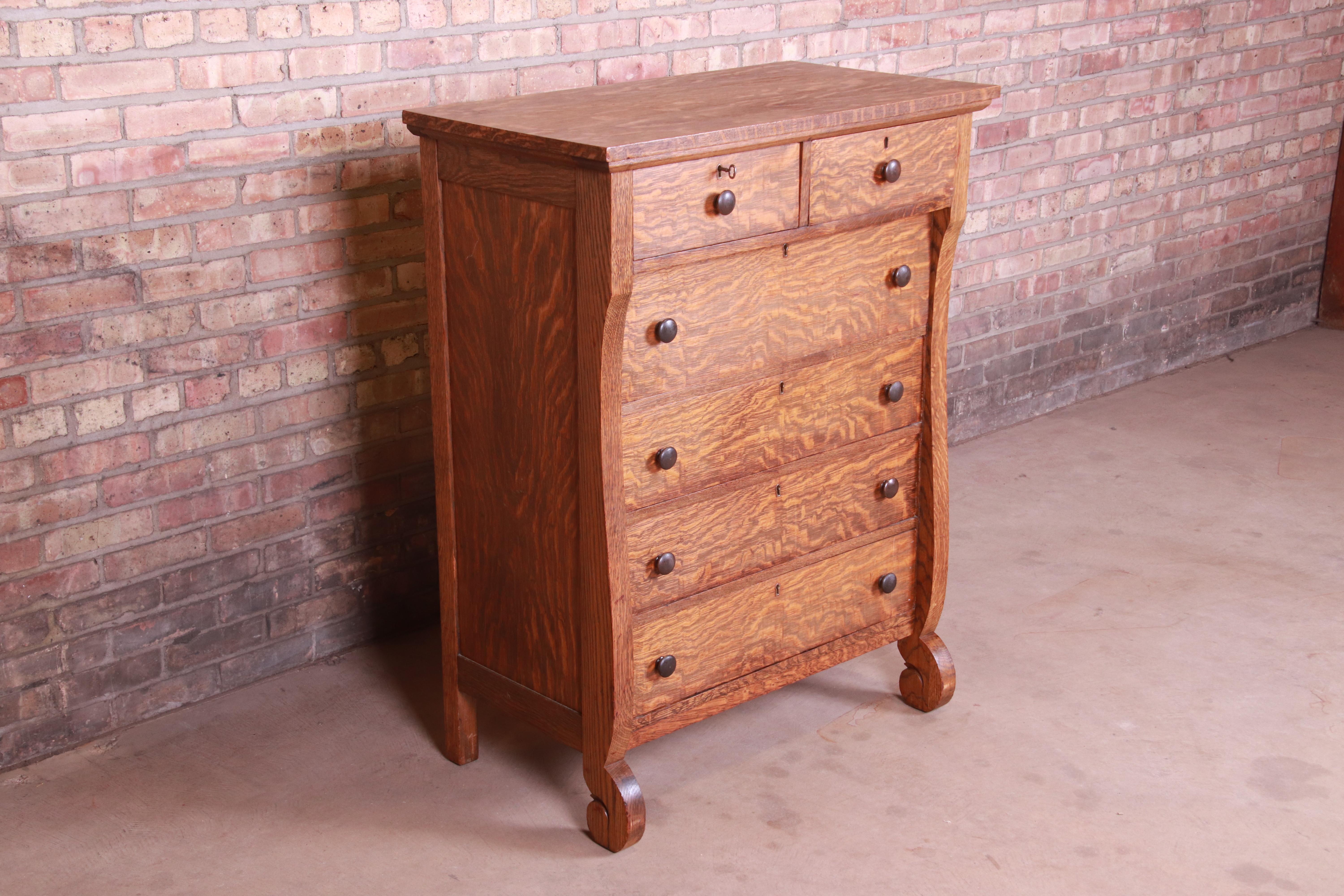 Antique American Empire Quarter Sawn Oak Highboy Dresser, circa 1900 In Good Condition In South Bend, IN