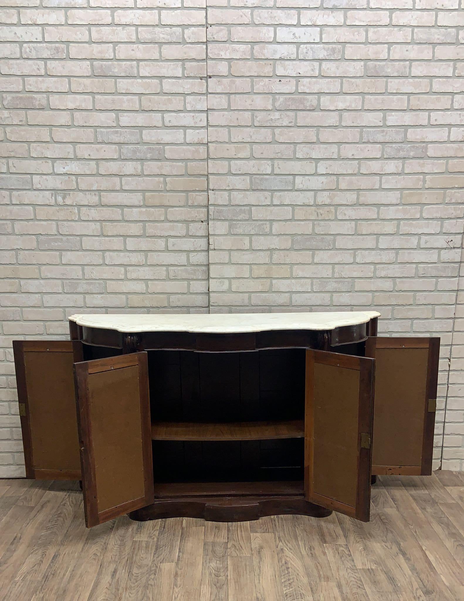 Americano Antico mobile credenza Impero americano in palissandro e marmo in vendita