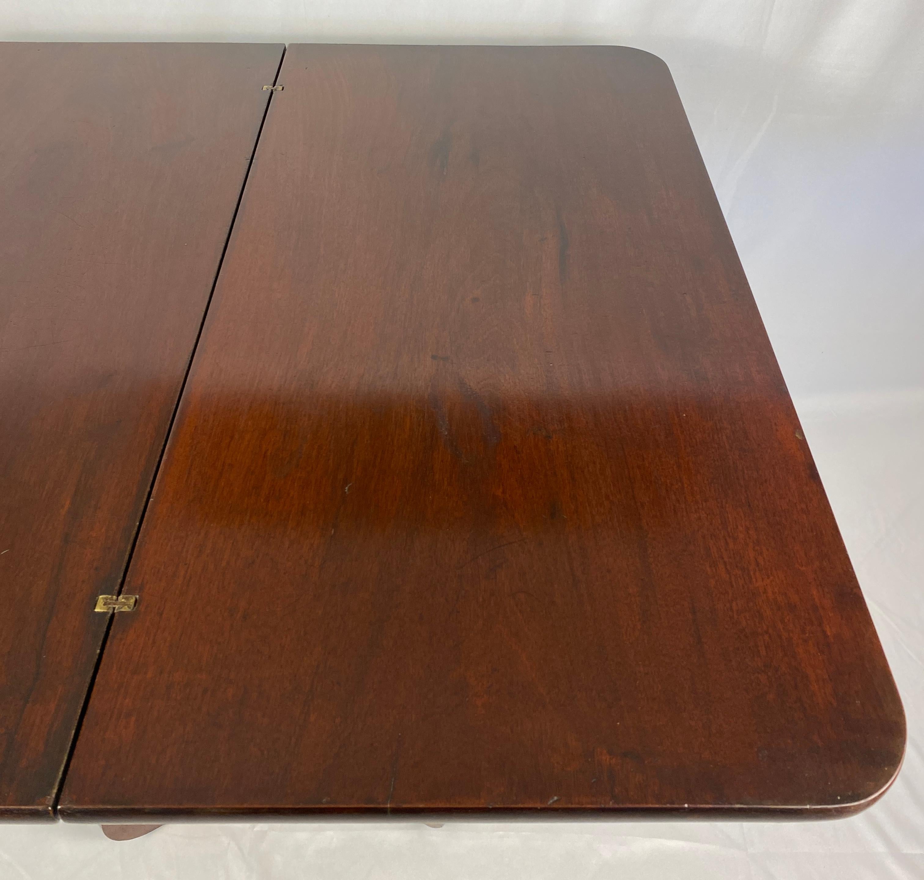 Antique American Empire Style Cuban Mahogany Game Table In Good Condition For Sale In Miami, FL