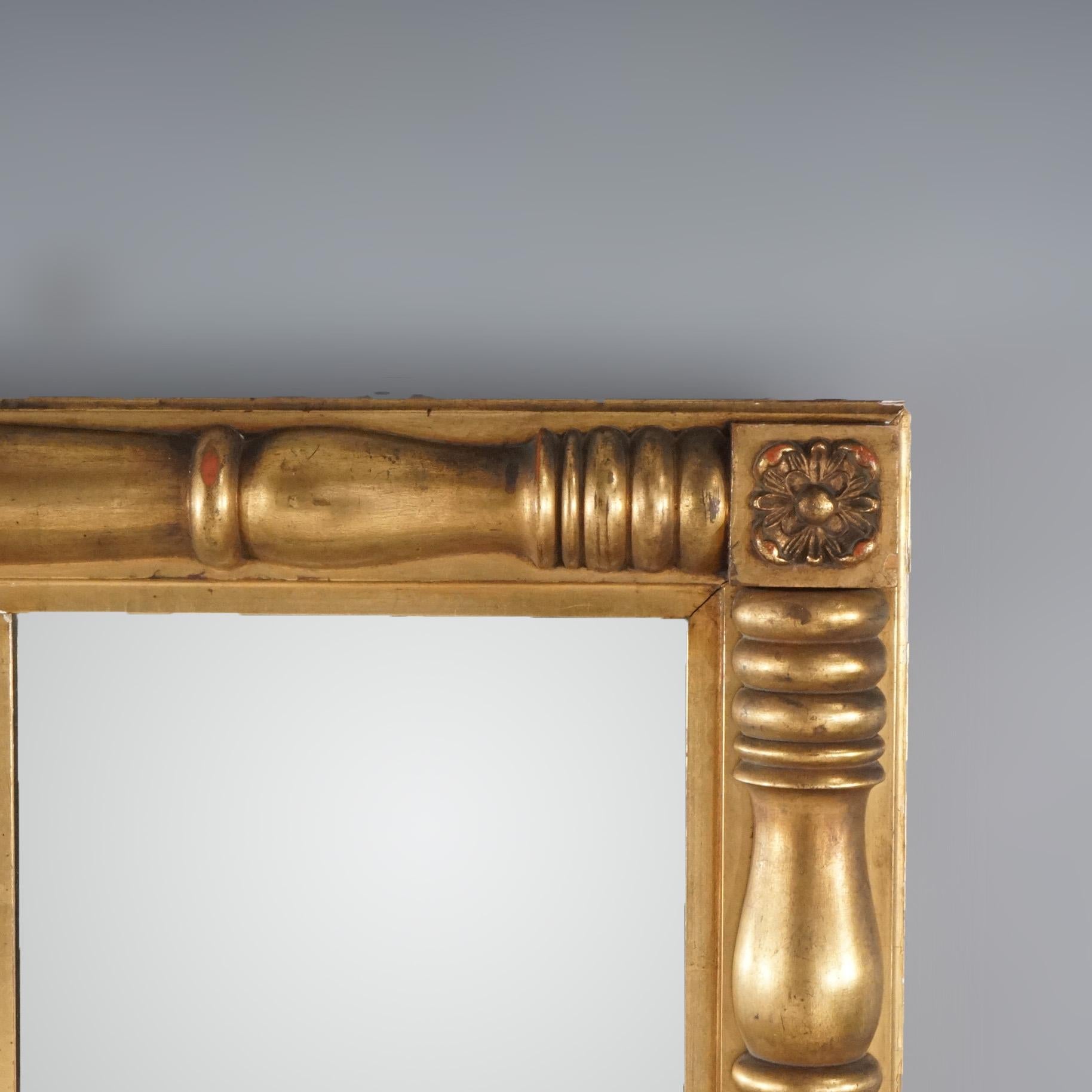 XIXe siècle Miroir mural ancien de style Empire américain en trois parties, en bois doré, vers 1840 en vente