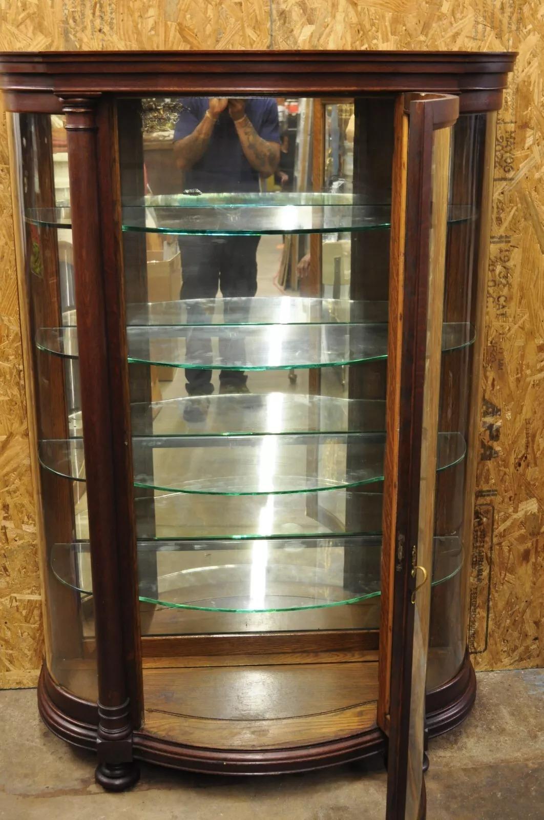 Antiker viktorianischer amerikanischer Empire-Schrank Curio aus Eichenholz und geschwungenem Glas, China im Angebot 2