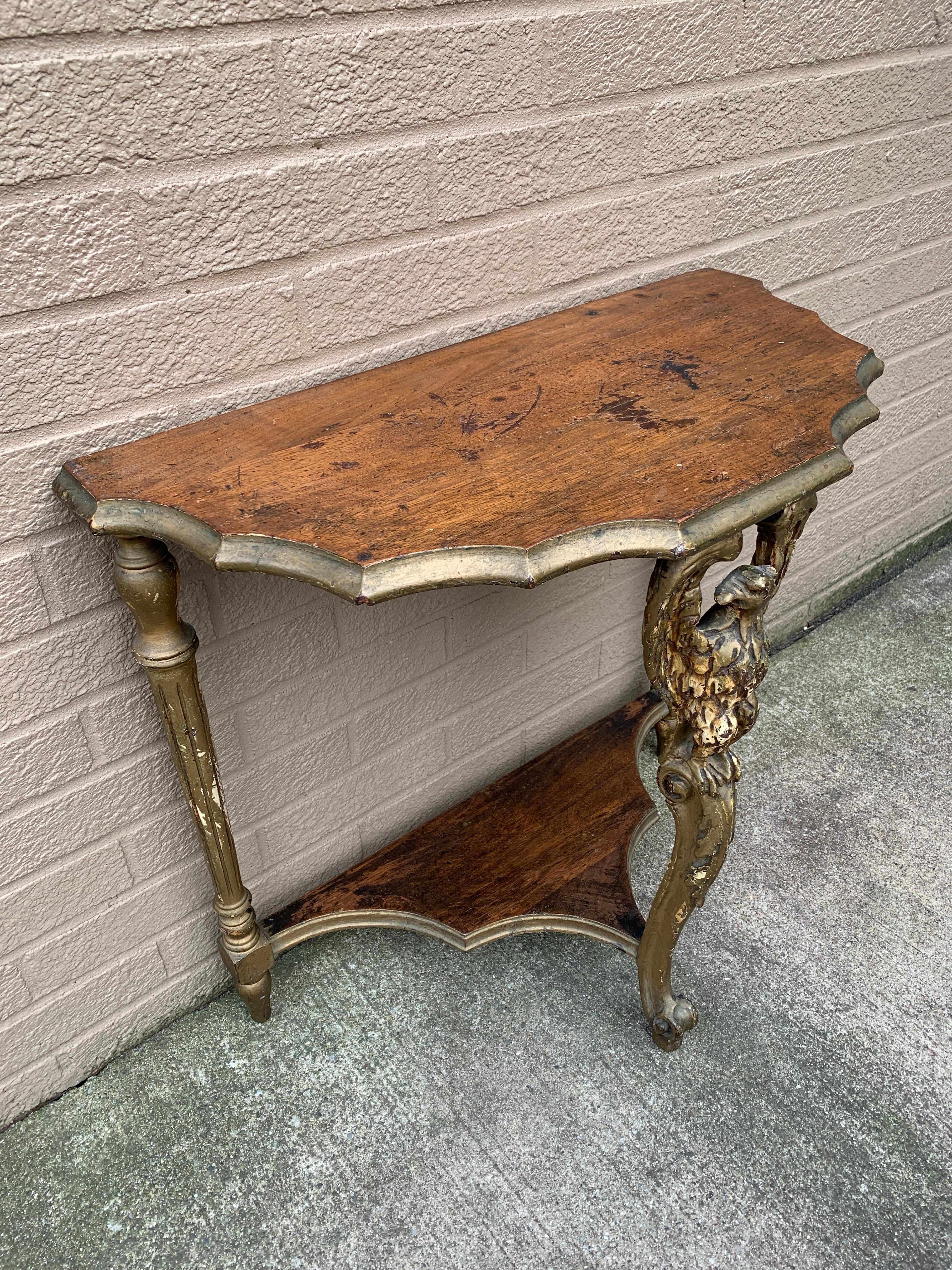 Antique American Federal Eagle Walnut Side Table, Mid 19th Century For Sale 3