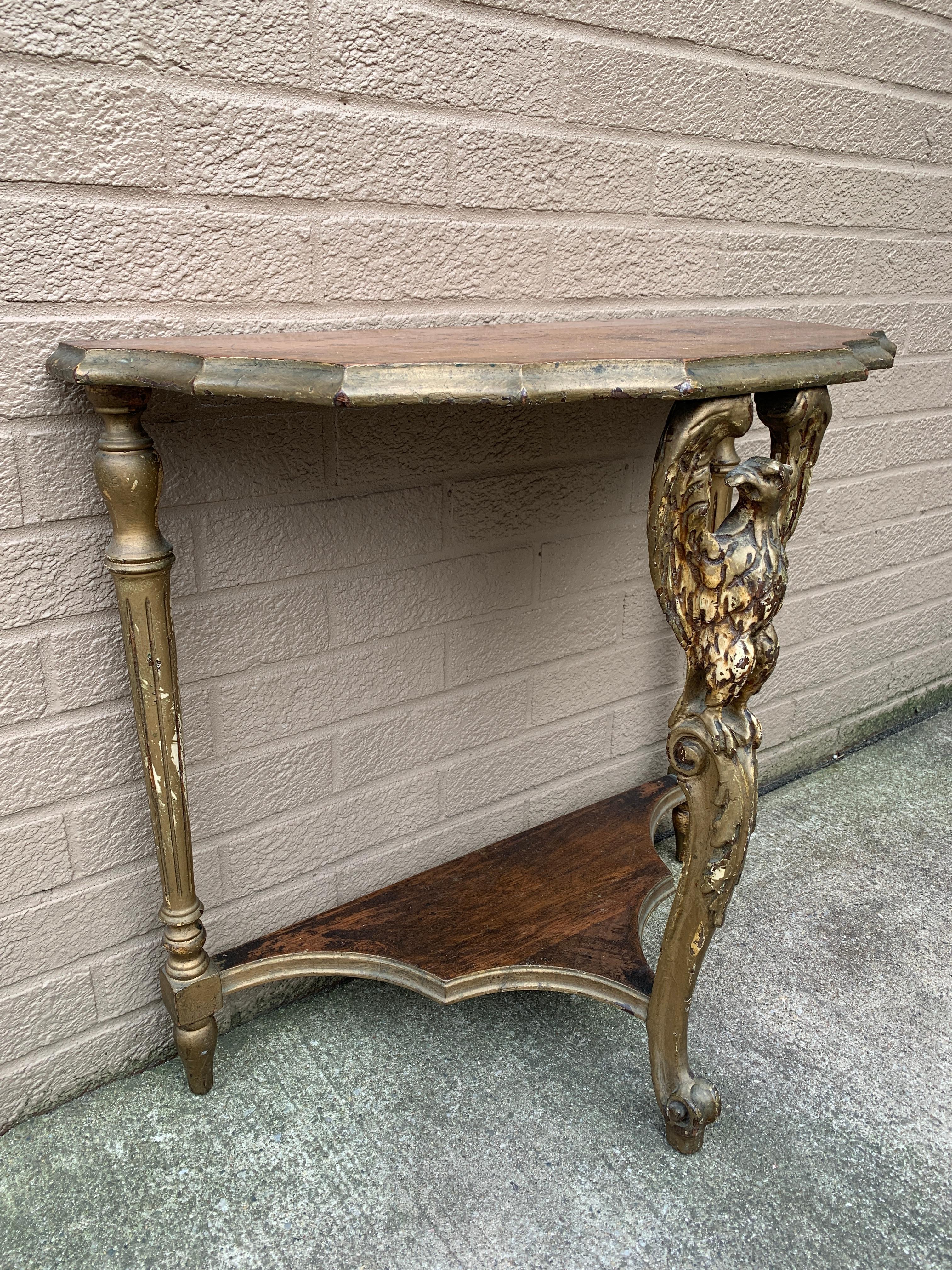 Antique American Federal Eagle Walnut Side Table, Mid 19th Century For Sale 4