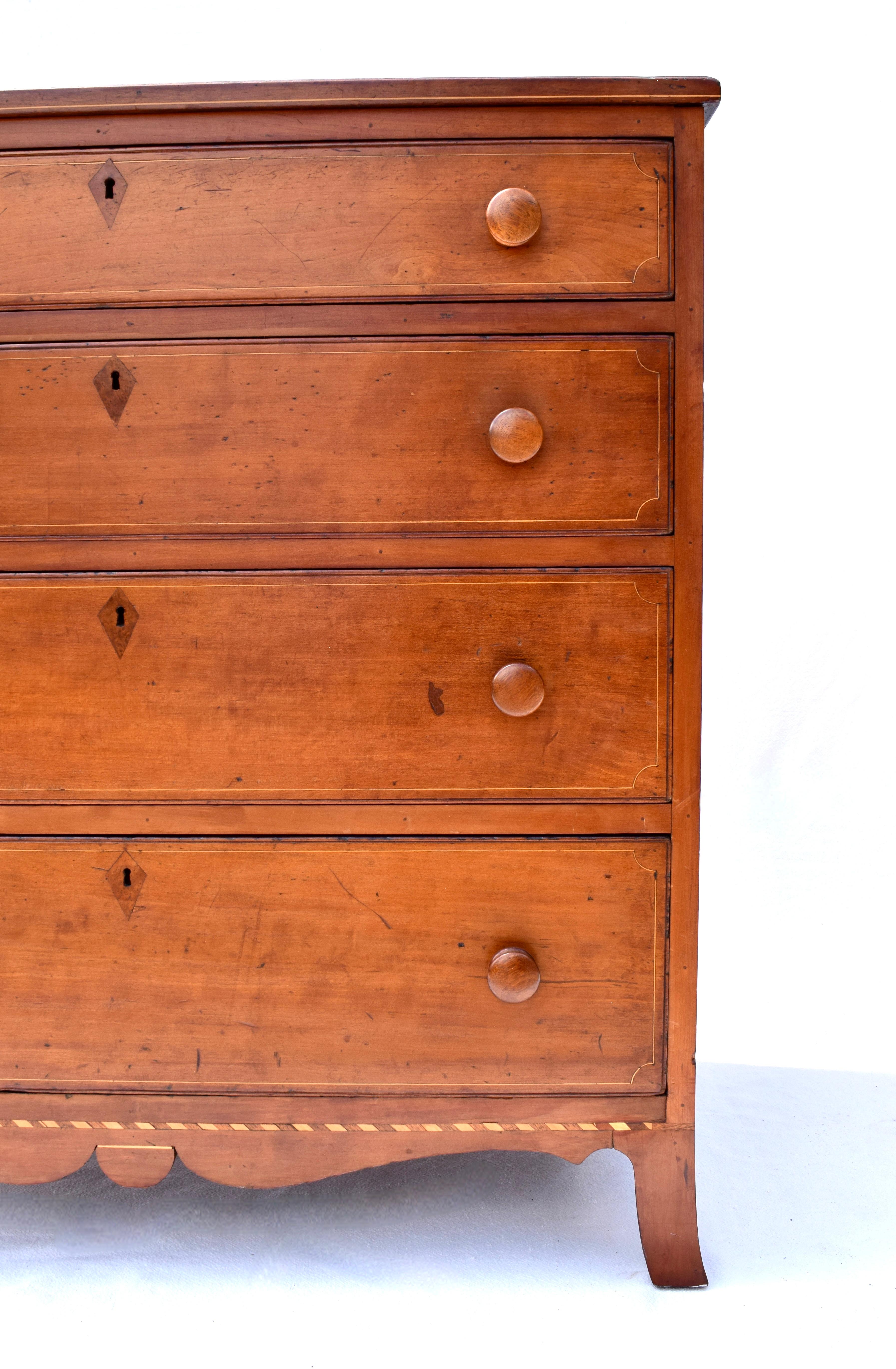 Antique American Federal Highboy Chest of Drawers Early 19th C. In Good Condition In Southampton, NJ