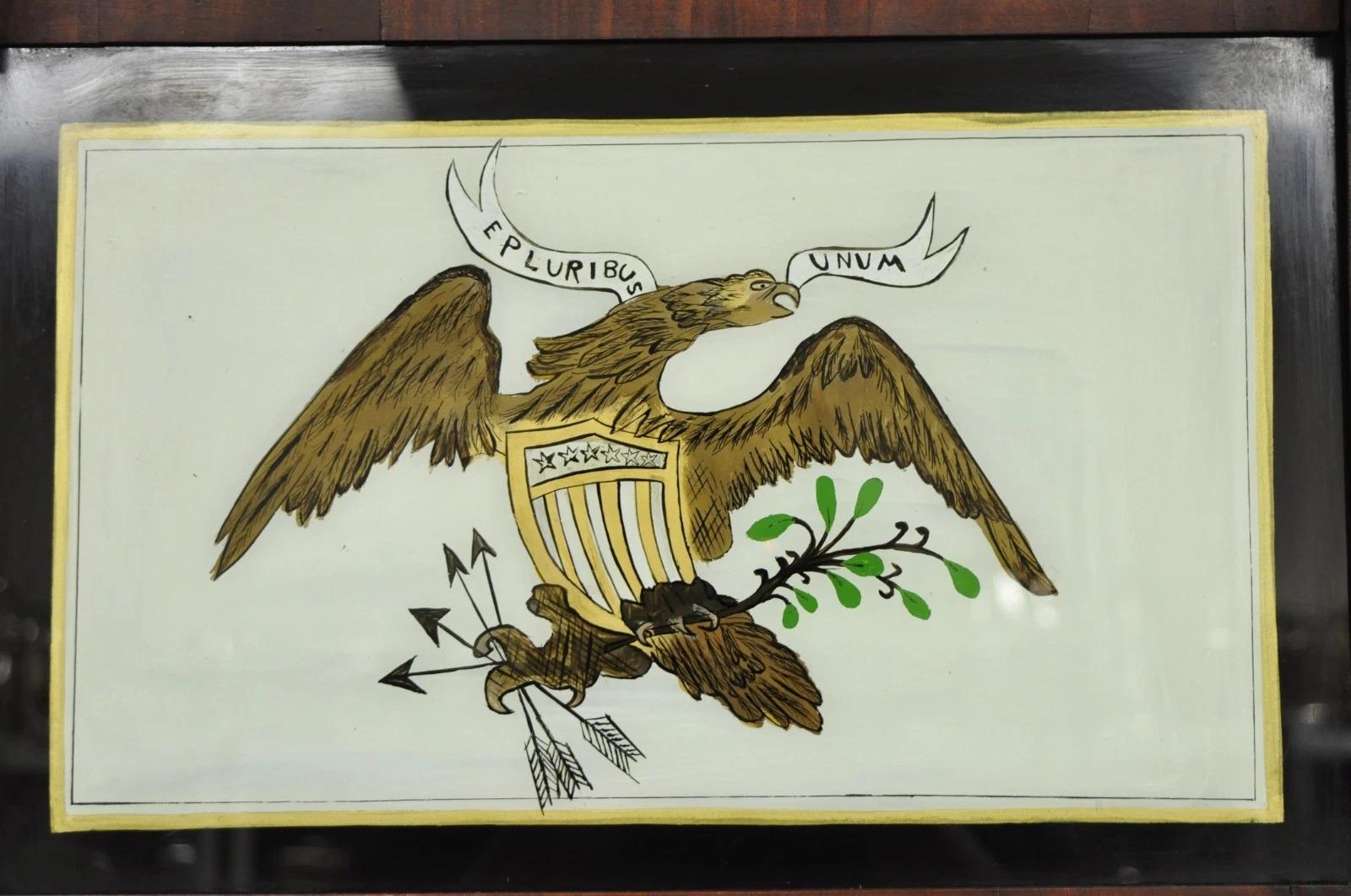 Sconosciuto Antique Mirror americano Feder in mogano dipinto a rovescio con l'aquila Trumeau in vendita