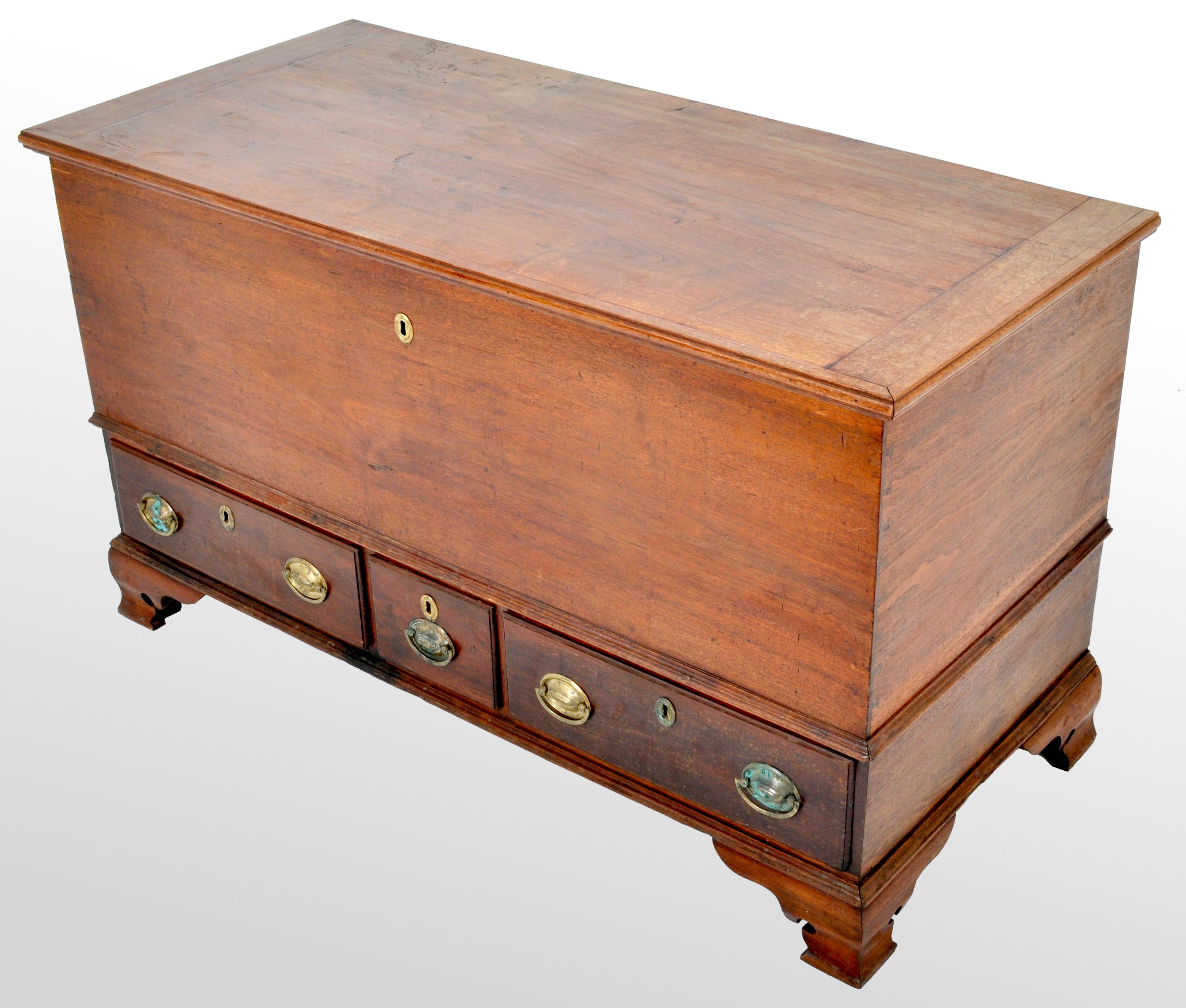 Late 18th Century Antique American Federal Period Chippendale Cherry Mule Chest, Pennsylvania 1780