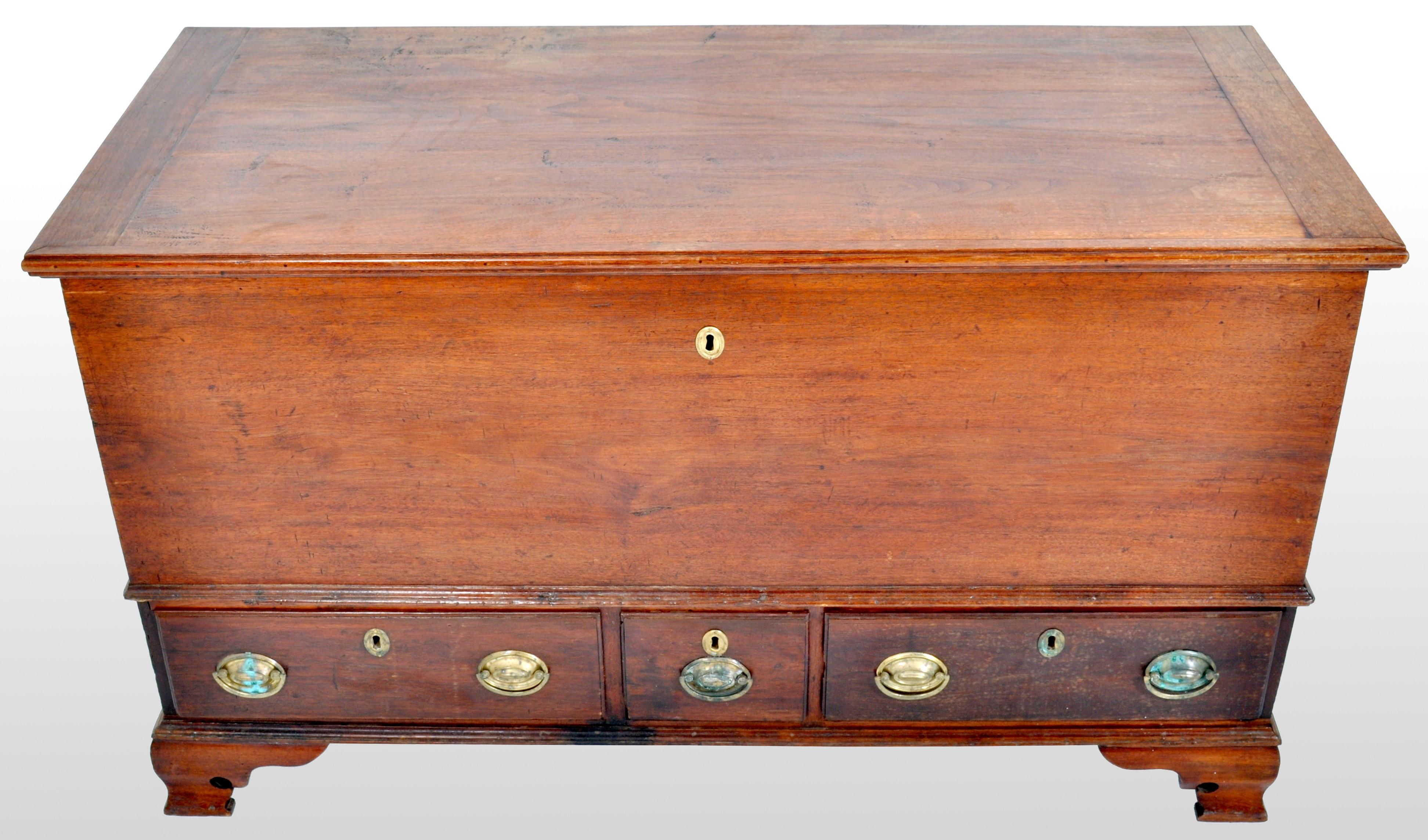 Antique American Federal Period Chippendale Cherry Mule Chest, Pennsylvania 1780 1