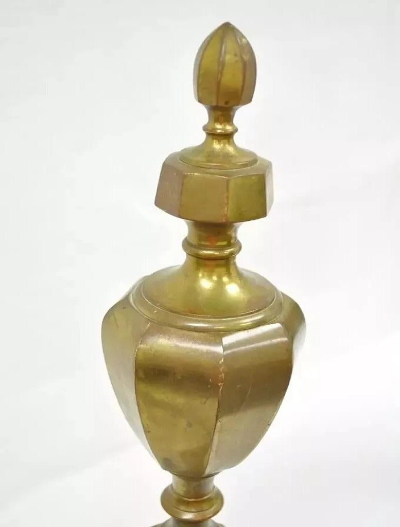 Antique American Federal Pointed Finial Brass Fireplace Andirons - a Pair For Sale 1